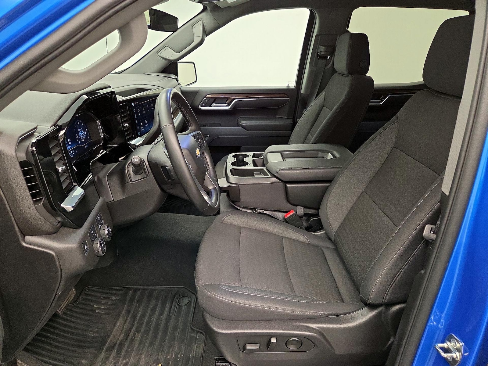 2025 Chevrolet Silverado 1500 LT - Photo 12