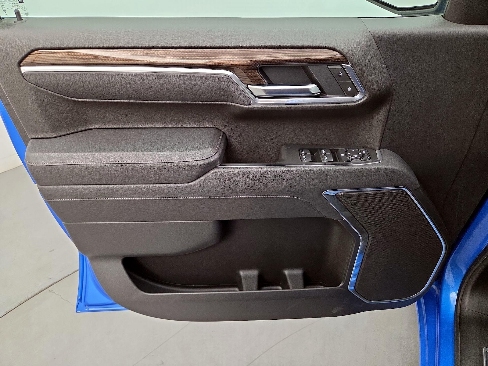 2025 Chevrolet Silverado 1500 LT - Photo 13