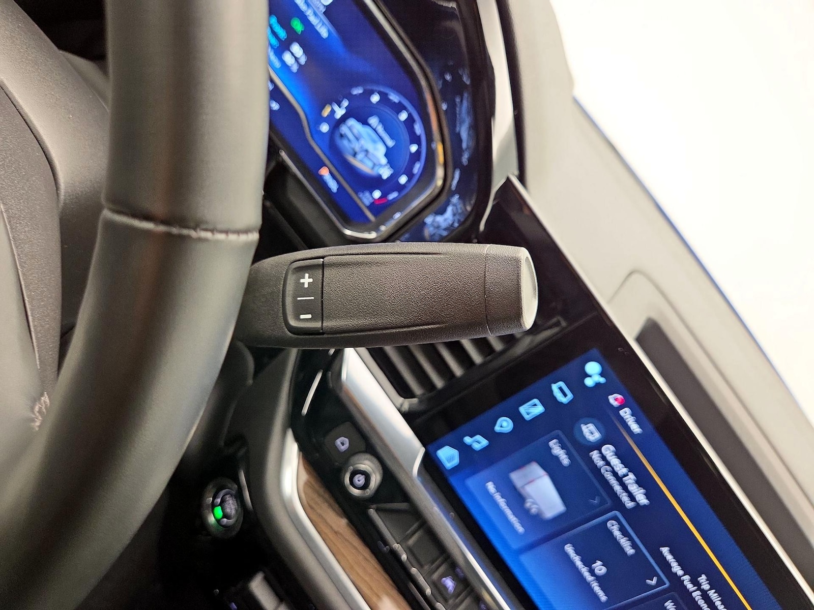 2025 Chevrolet Silverado 1500 LT - Photo 19