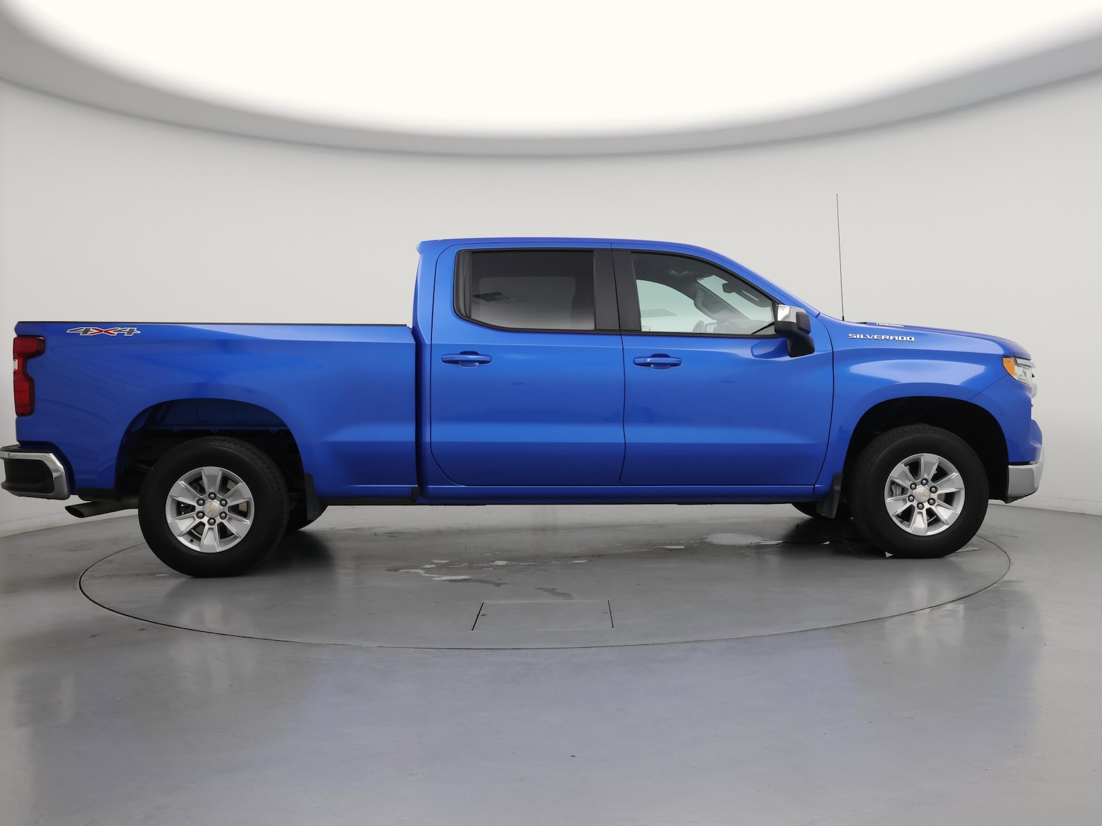 2025 Chevrolet Silverado 1500 LT - Photo 8