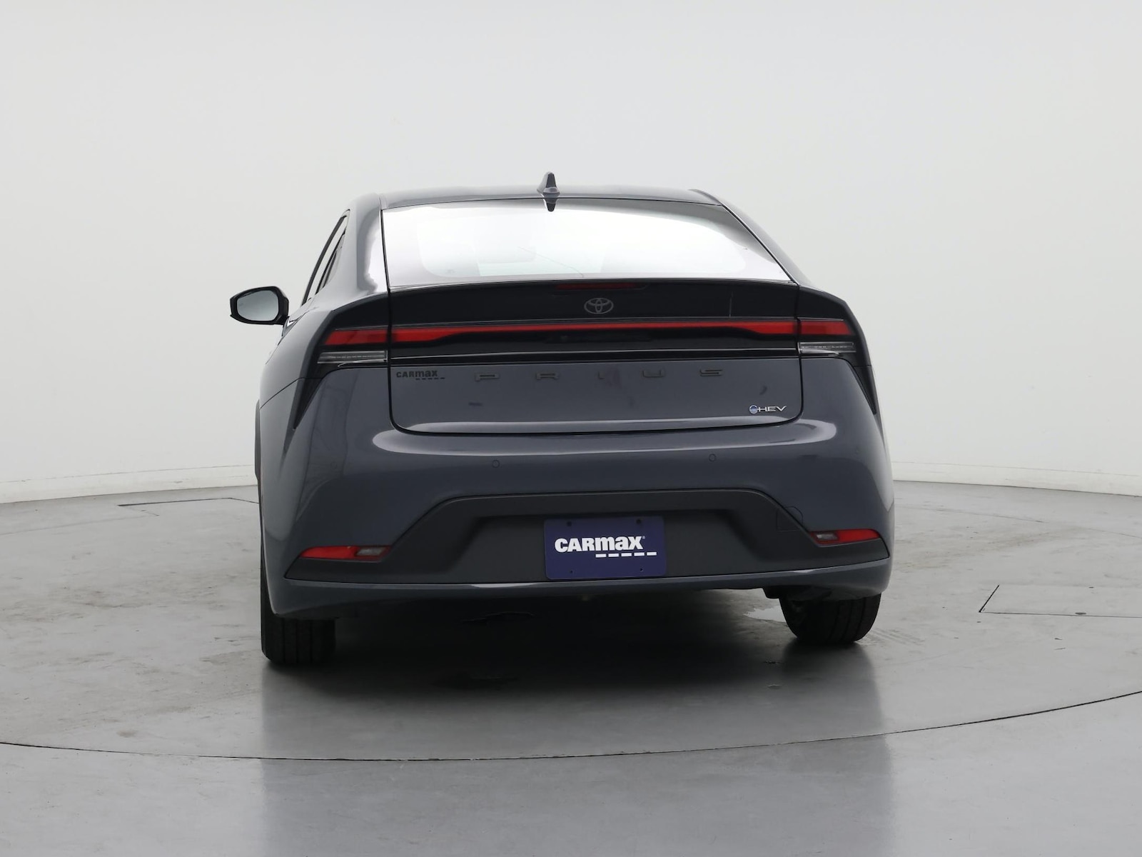 2025 Toyota Prius LE - Photo 7