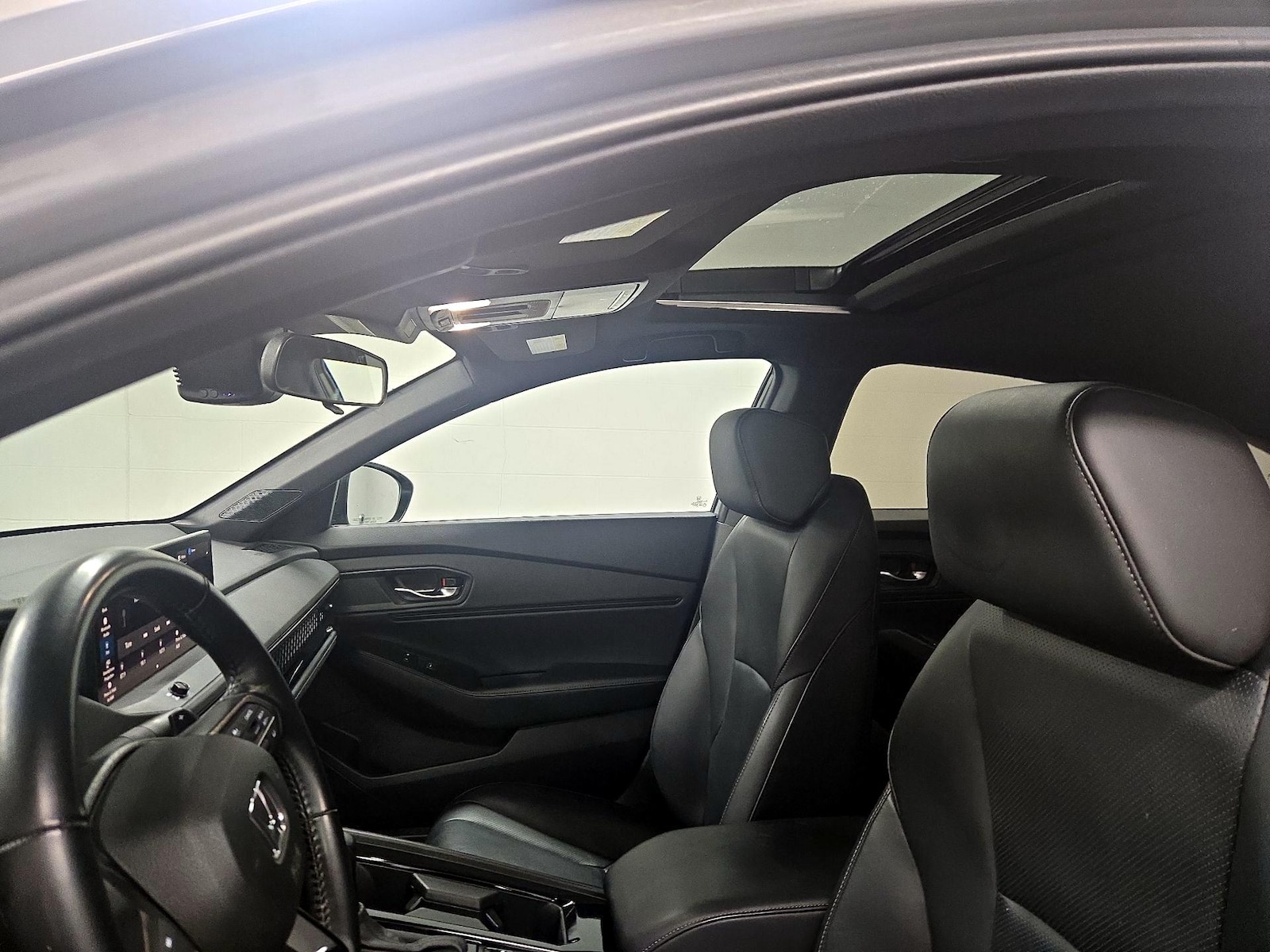 Sunroof(s) & Overhead Airbags