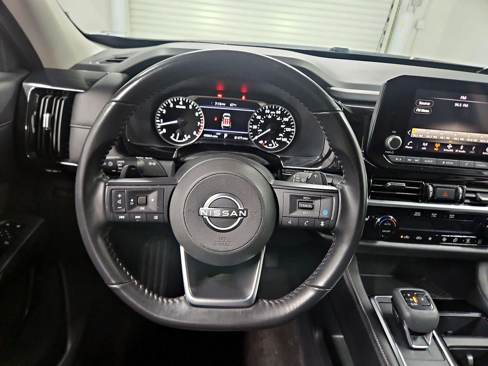 2025 Nissan Pathfinder SV - Photo 11