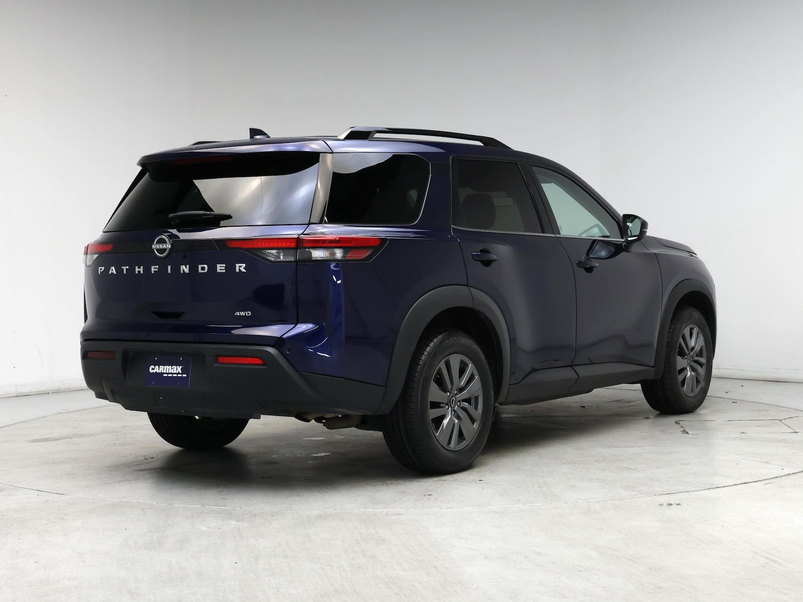 2025 Nissan Pathfinder SV - Photo 9