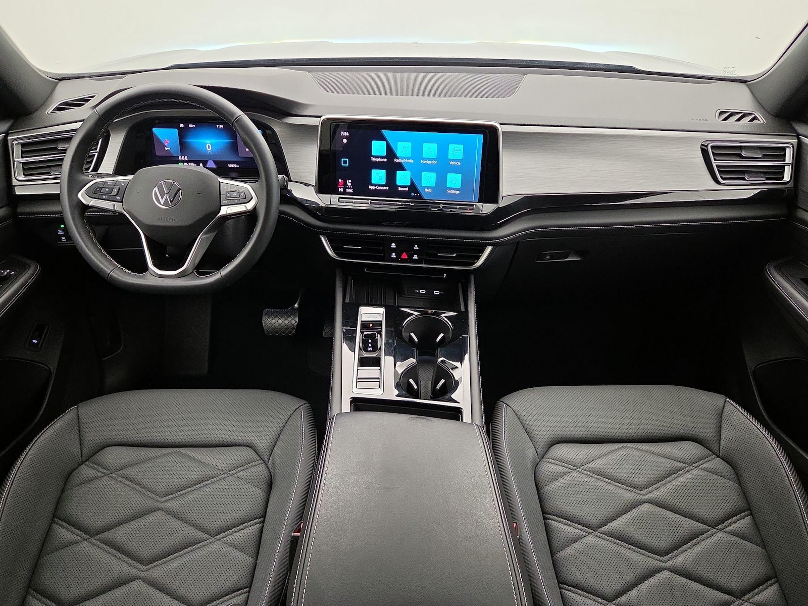 2025 Volkswagen Atlas Cross Sport SE w/Tech - Photo 10