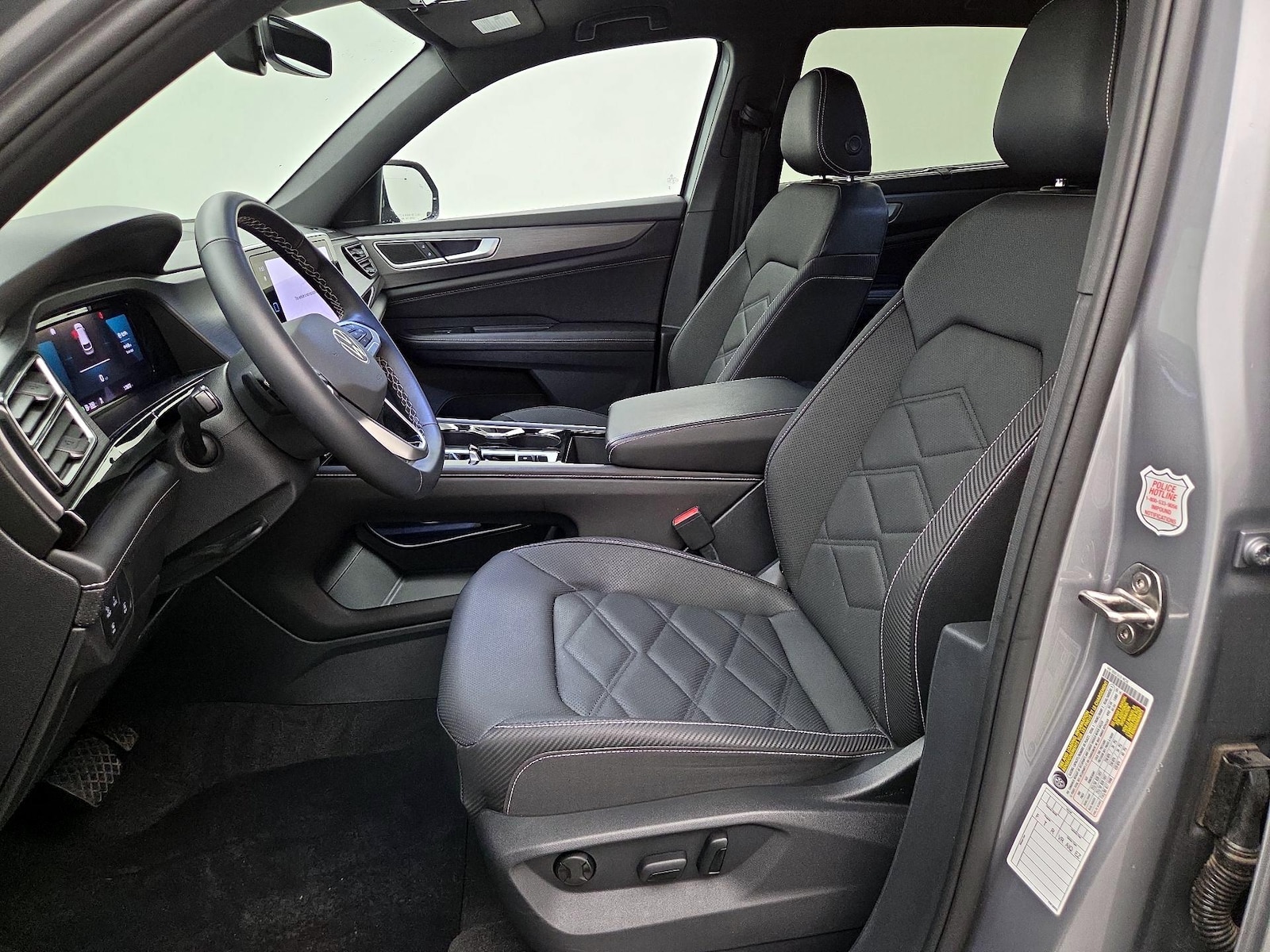 2025 Volkswagen Atlas Cross Sport SE w/Tech - Photo 12
