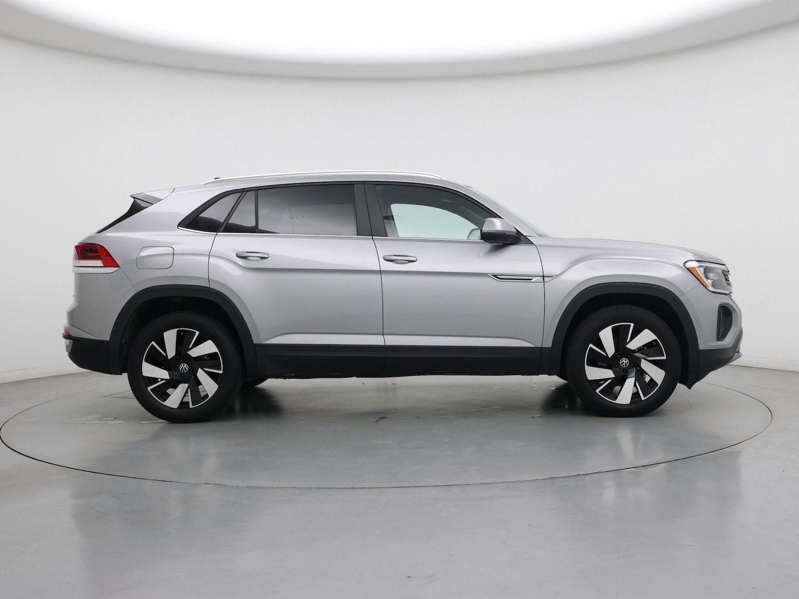 2025 Volkswagen Atlas Cross Sport SE w/Tech - Photo 8