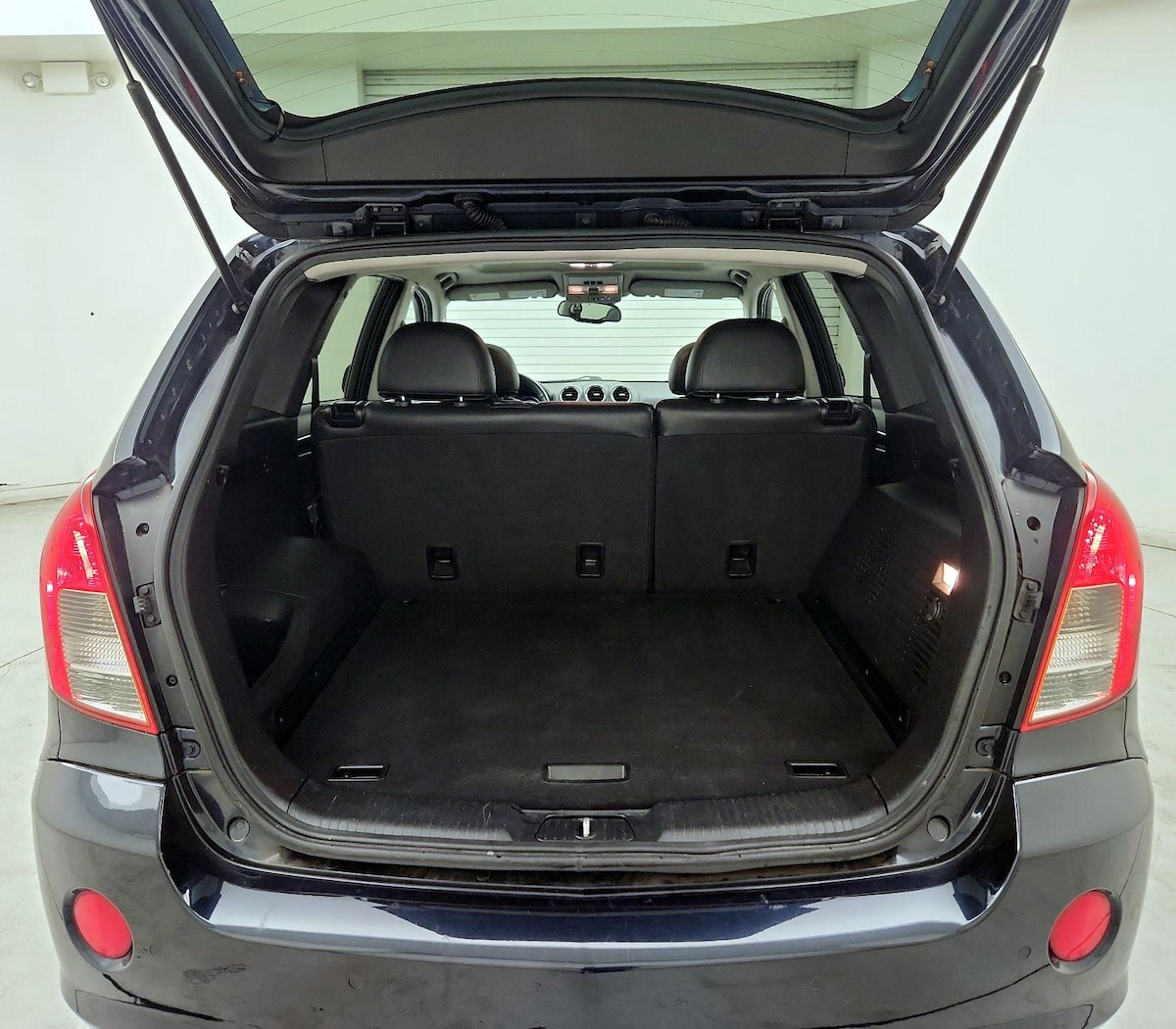 Trunk/Cargo (Seats Up)