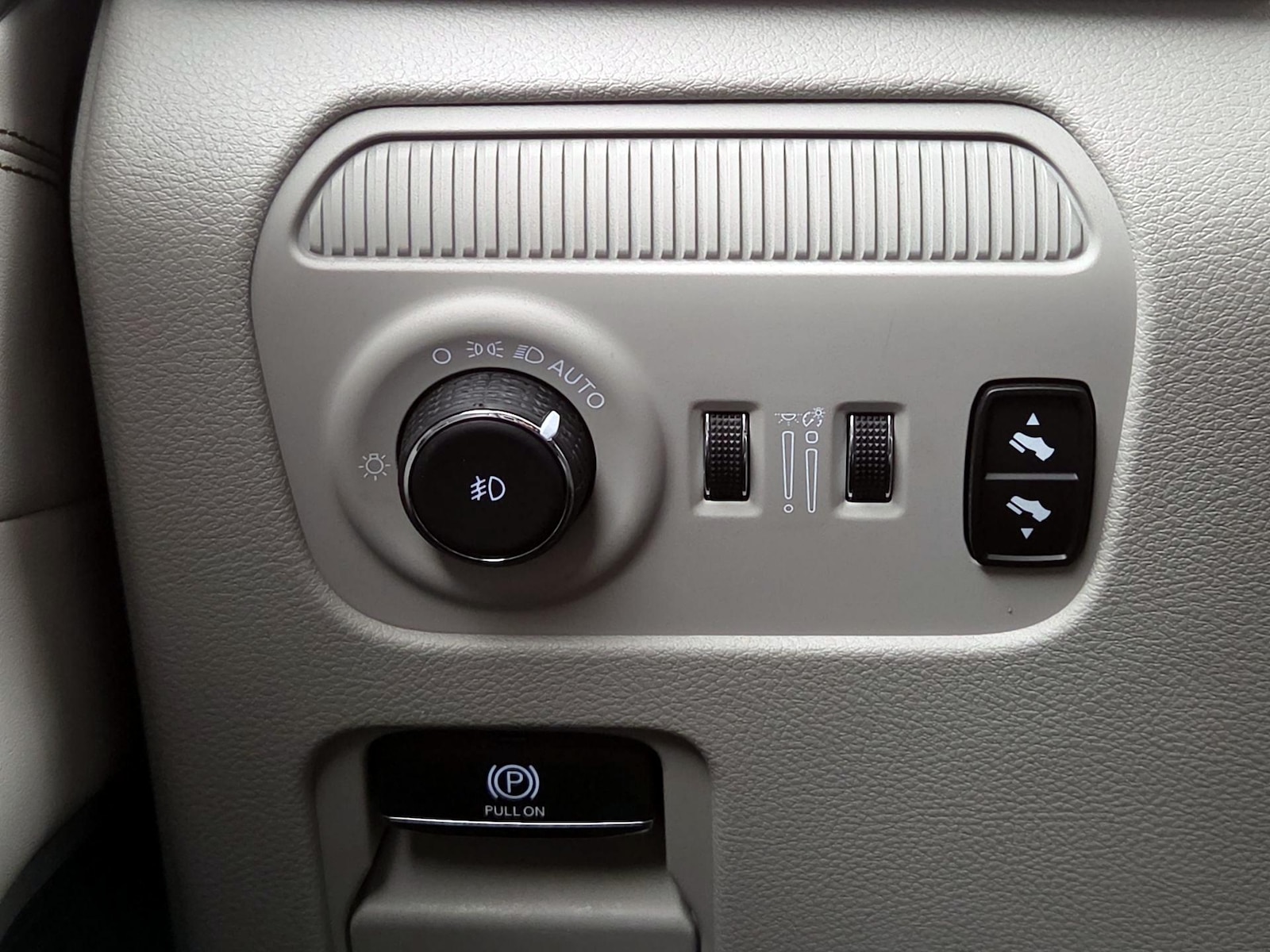 2022 Jeep Wagoneer Series III - Photo 14
