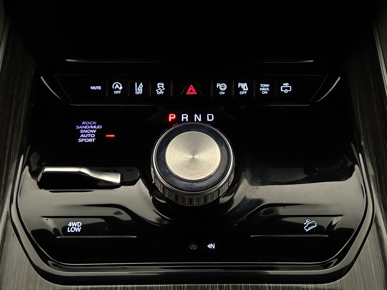 2022 Jeep Wagoneer Series III - Photo 19