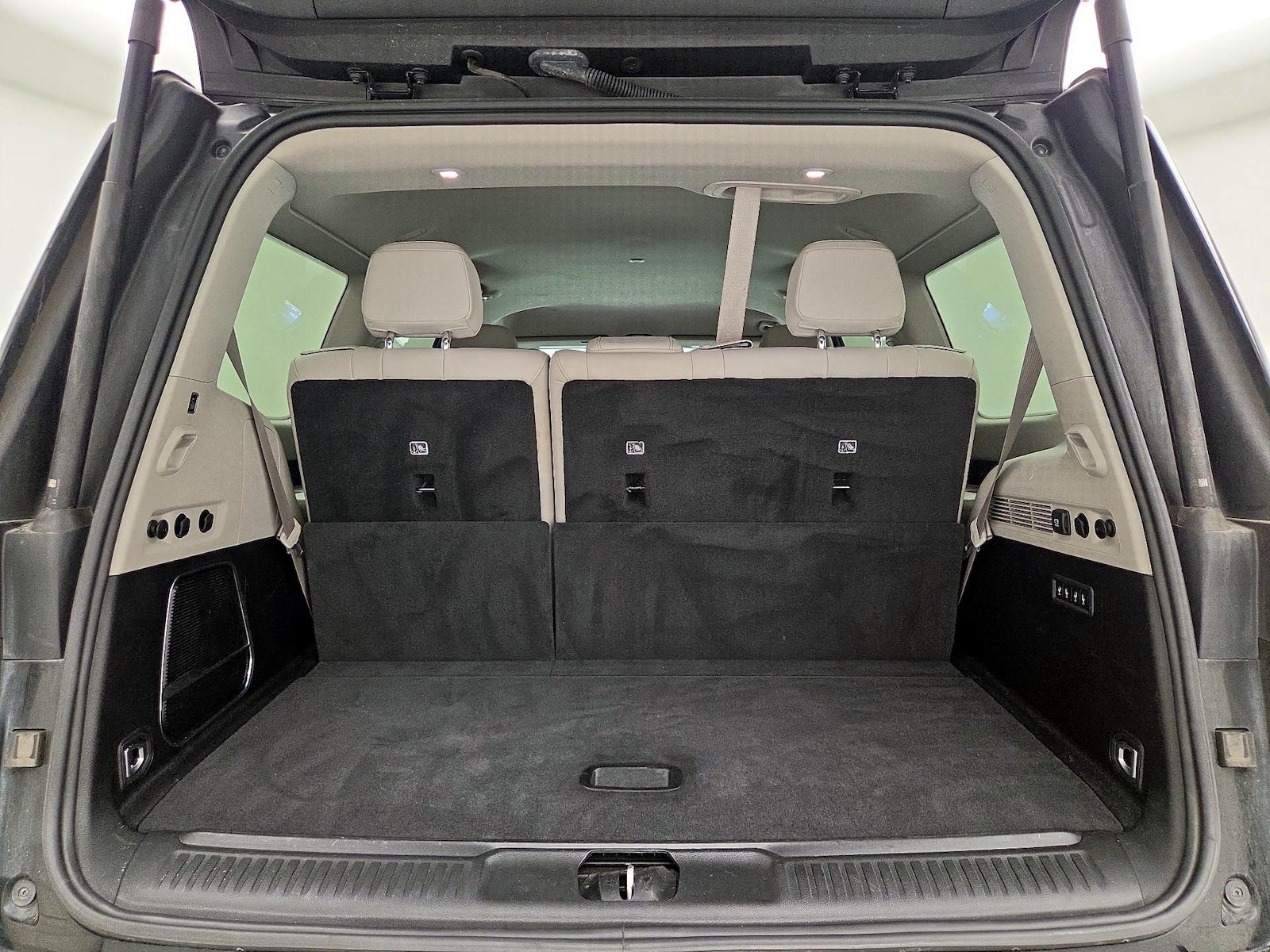 2022 Jeep Wagoneer Series III - Photo 23