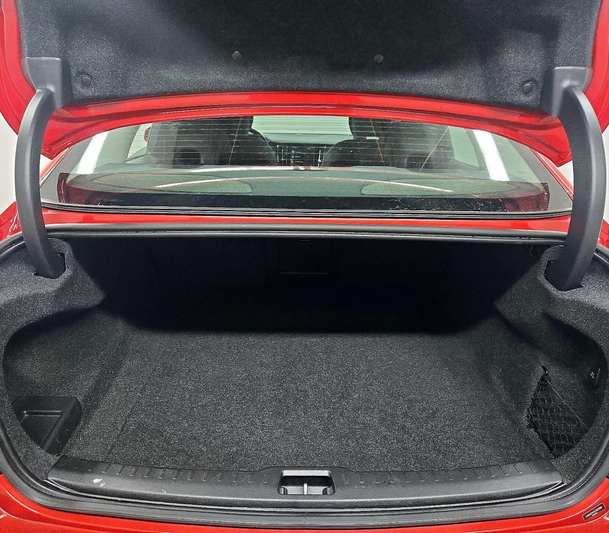 Trunk/Cargo (Seats Up)