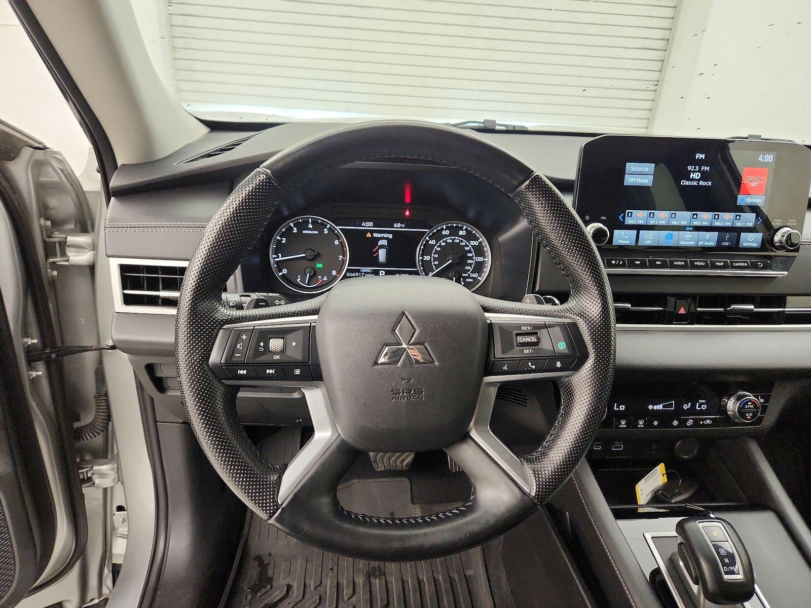 2024 Mitsubishi Outlander SE - Photo 11