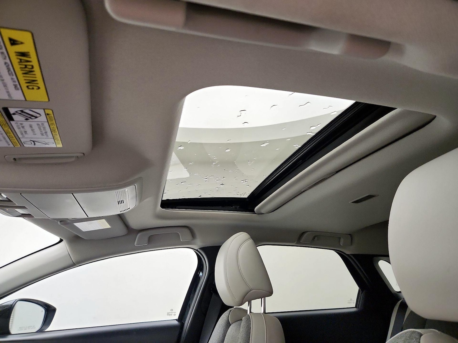 Sunroof(s) & Overhead Airbags