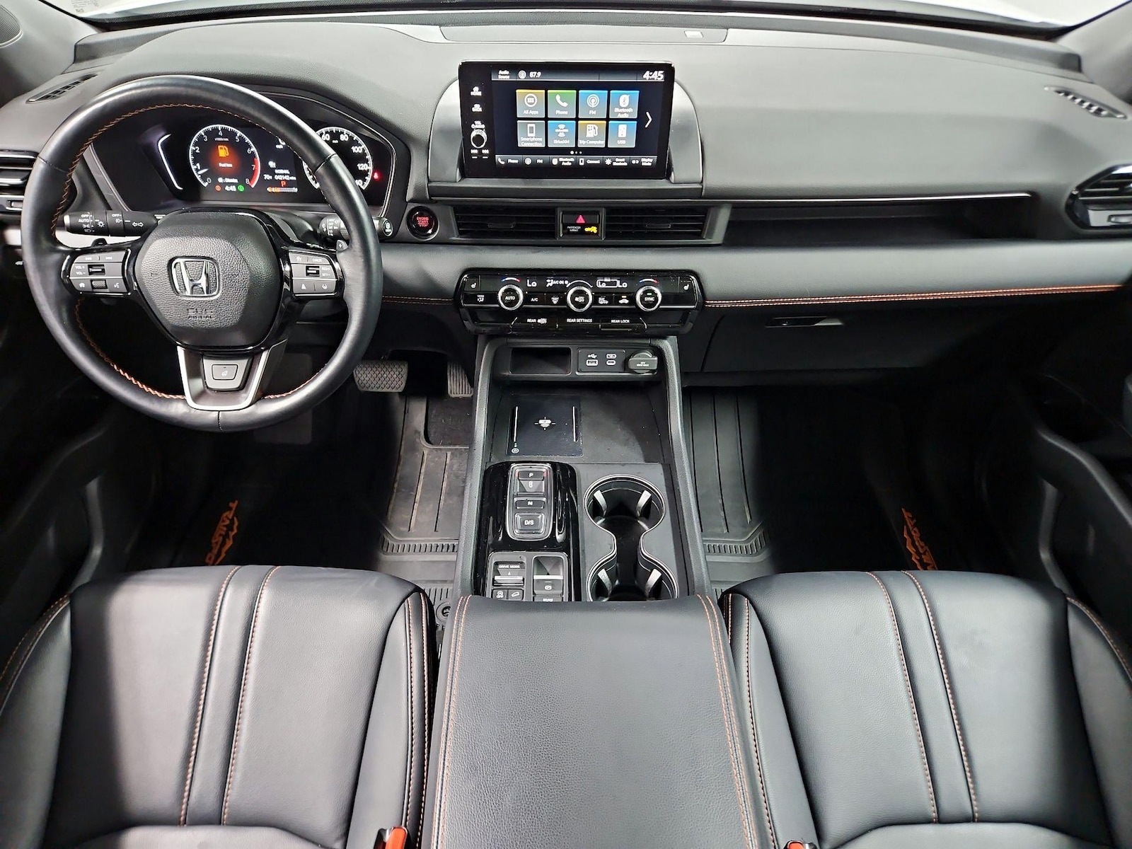 Apple CarPlay® & Android Auto™