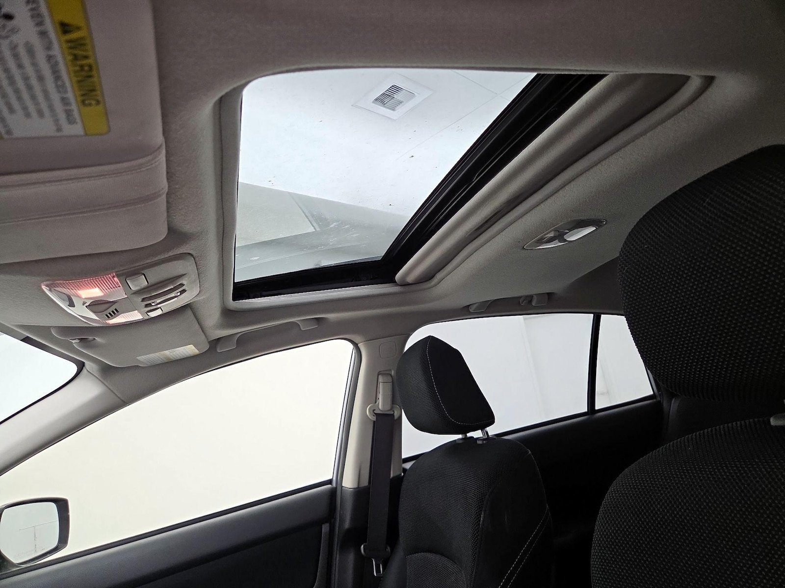 Sunroof(s) & Overhead Airbags