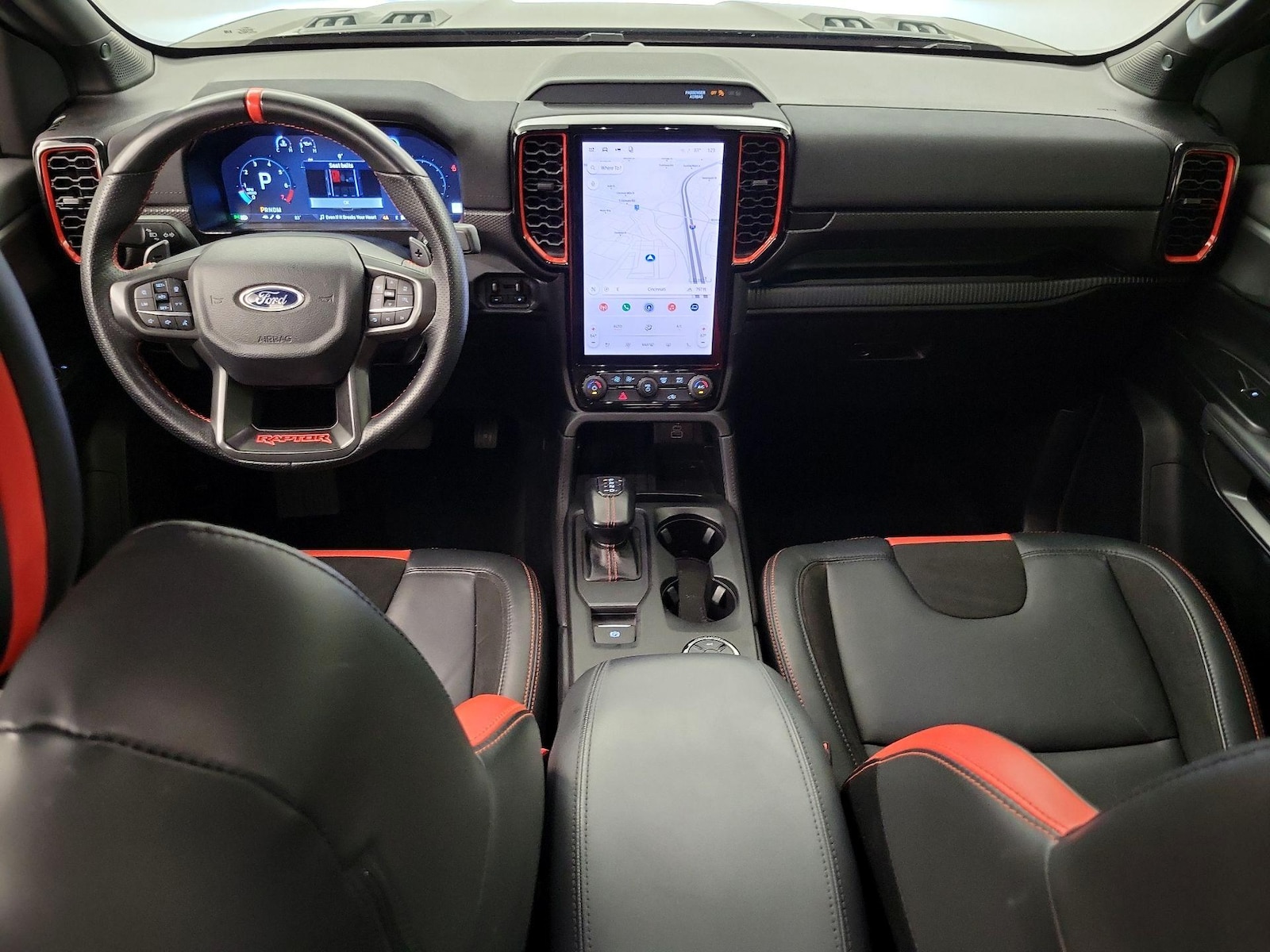 Apple CarPlay® & Android Auto™