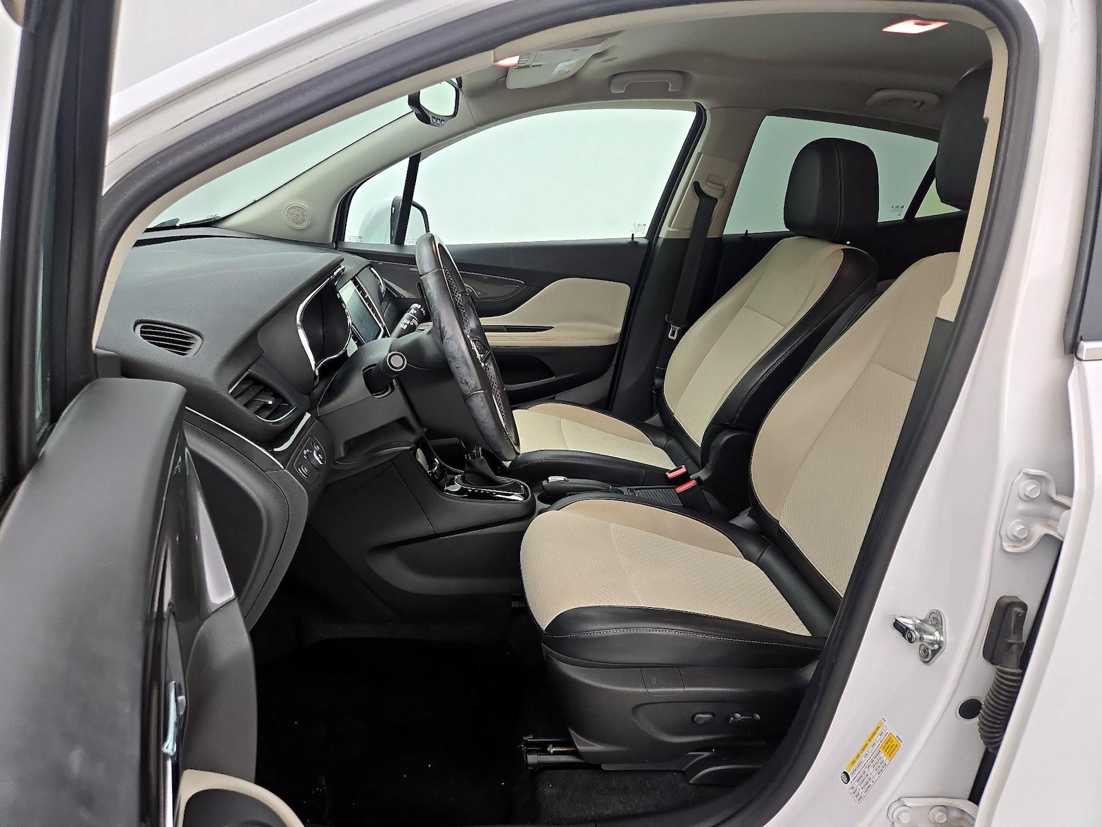 Power Seat(s) & Side Airbags