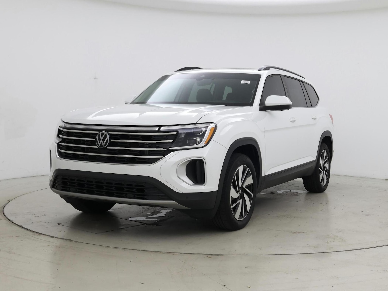 2024 Volkswagen Atlas SE w/Tech - Photo 5