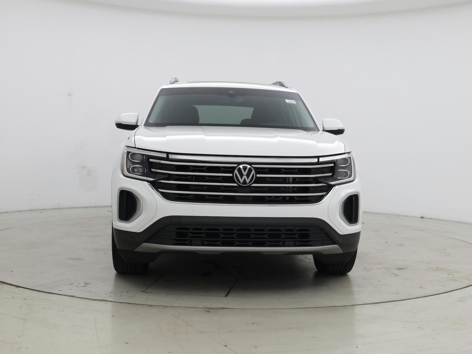 2024 Volkswagen Atlas SE w/Tech - Photo 6