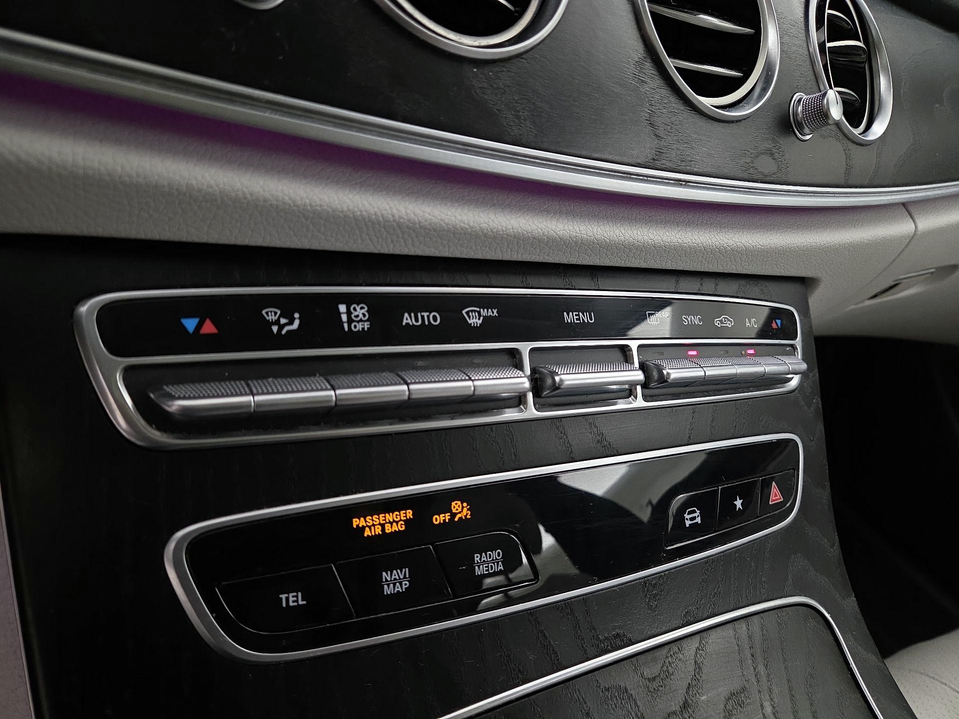 Thumbnail: 2022 Mercedes-Benz E-Class - 17