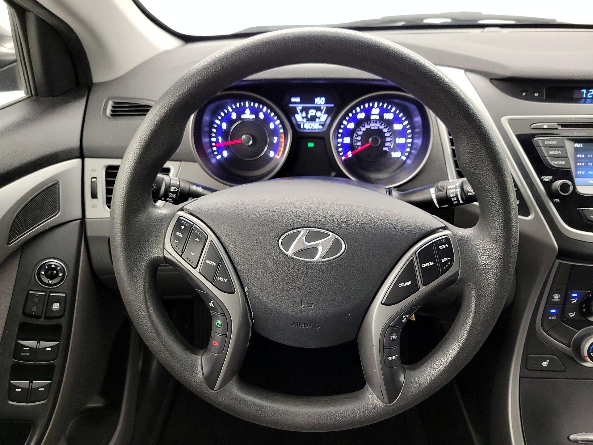 Thumbnail: 2014 Hyundai Elantra - 10
