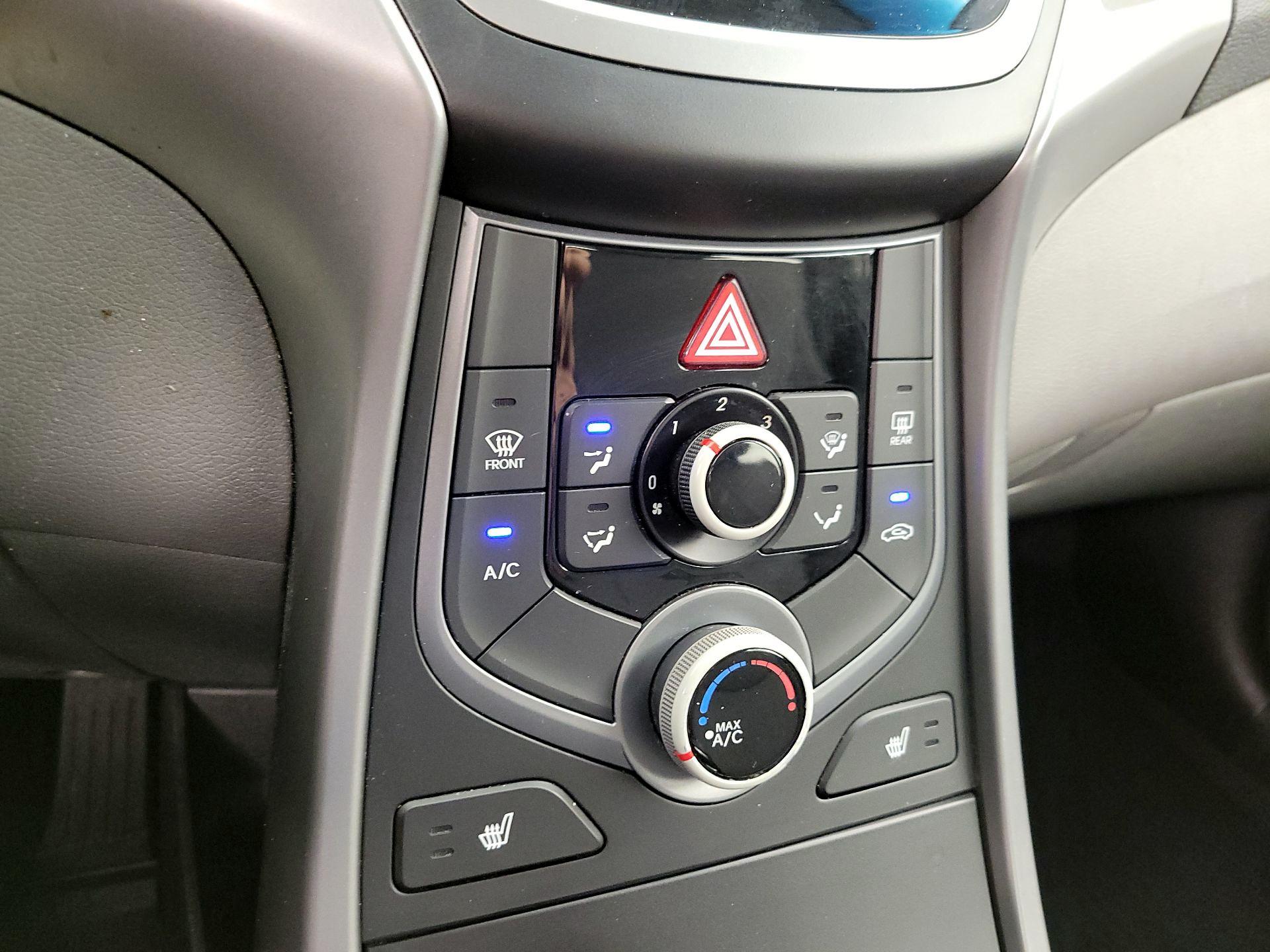 Thumbnail: 2014 Hyundai Elantra - 16