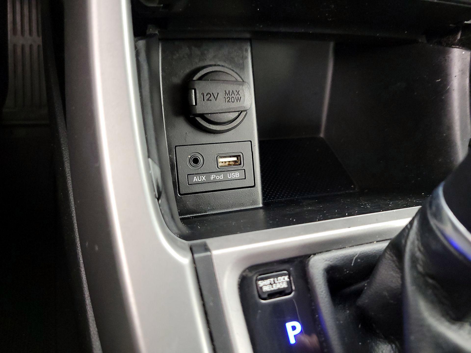 Thumbnail: 2014 Hyundai Elantra - 18