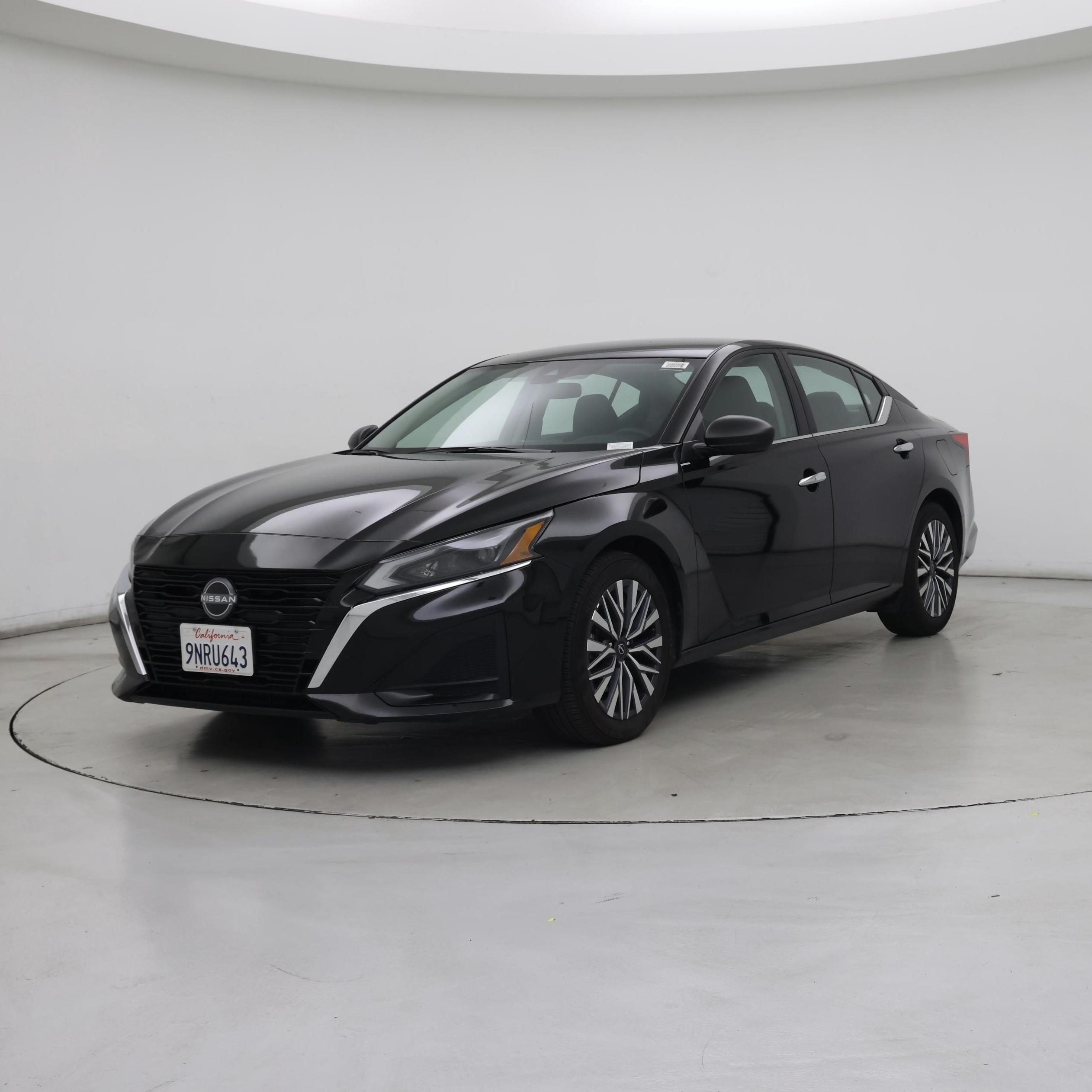 Thumbnail: 2025 Nissan Altima - 4