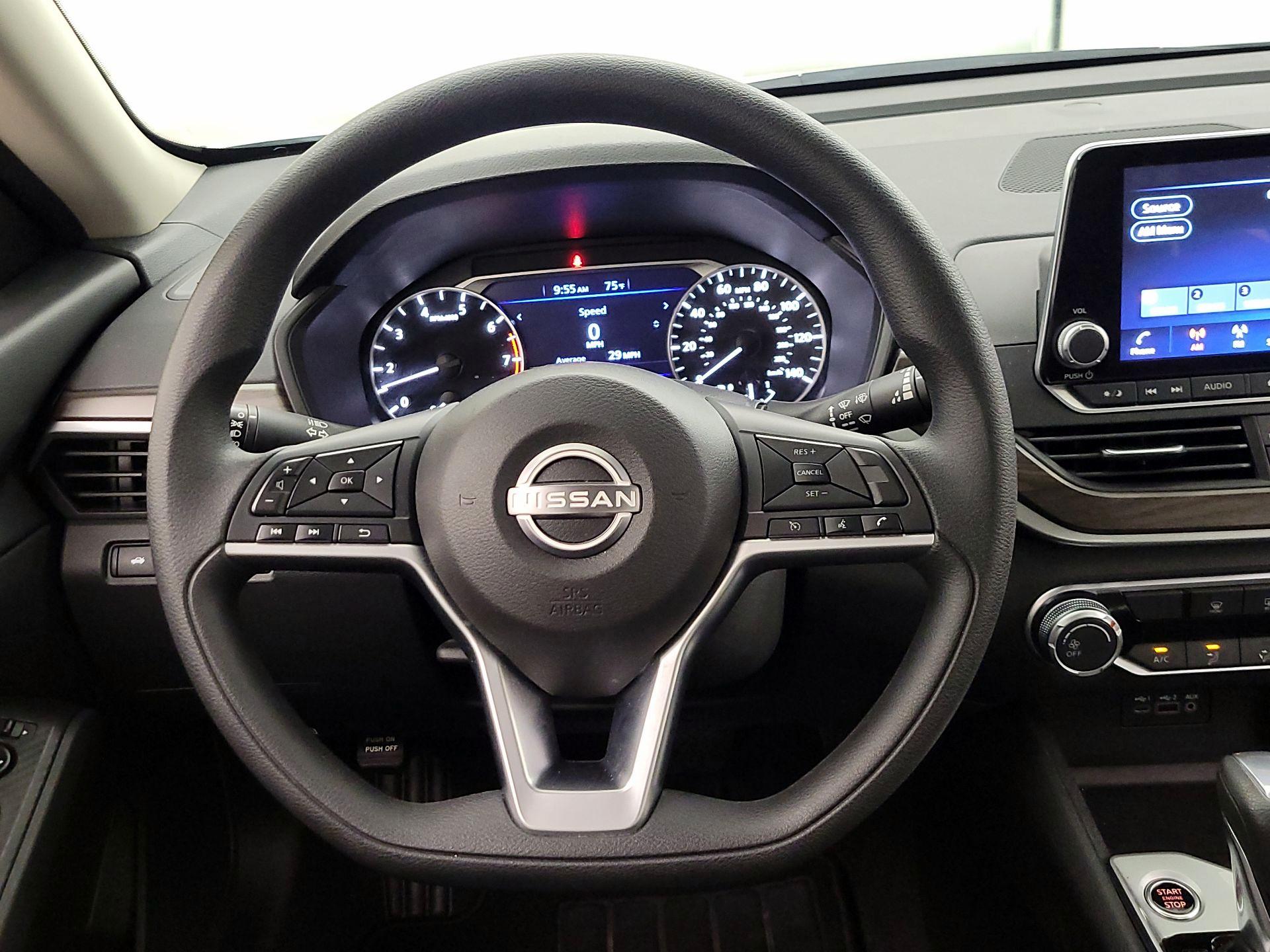 Thumbnail: 2025 Nissan Altima - 10
