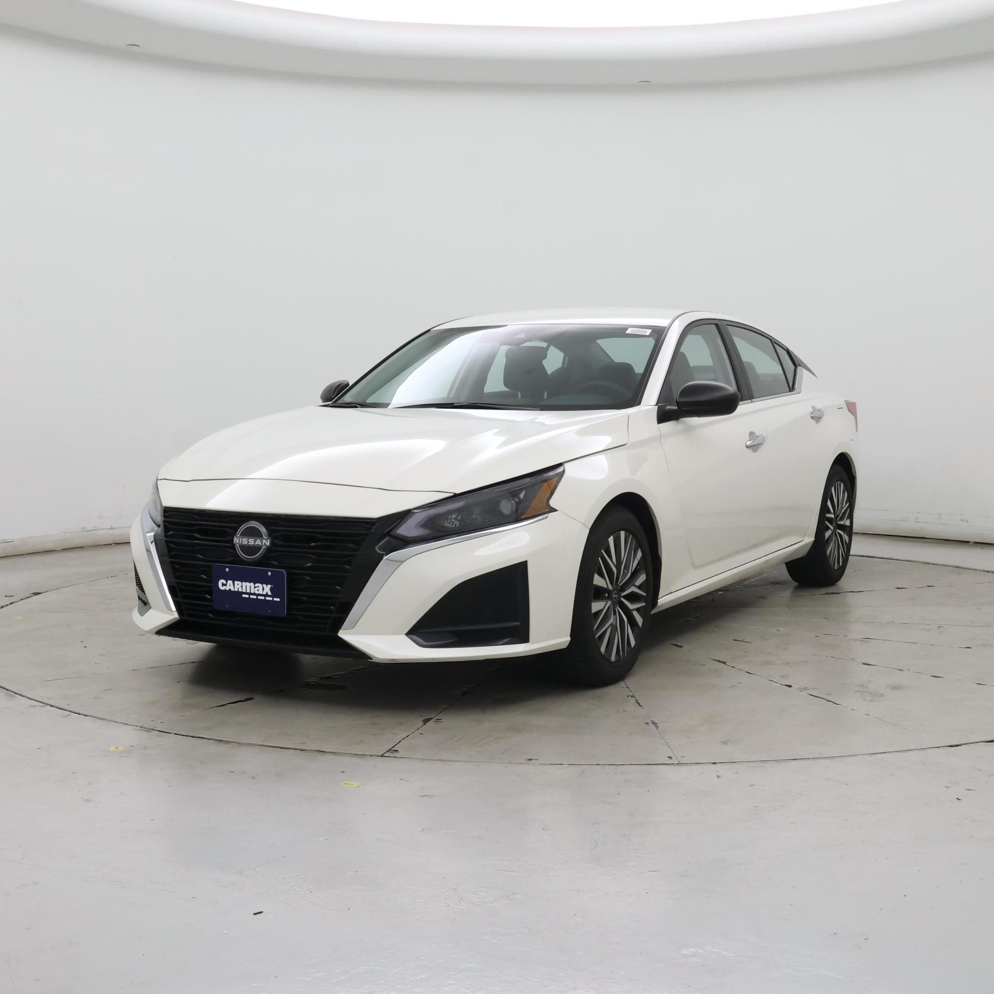 Thumbnail: 2025 Nissan Altima - 4