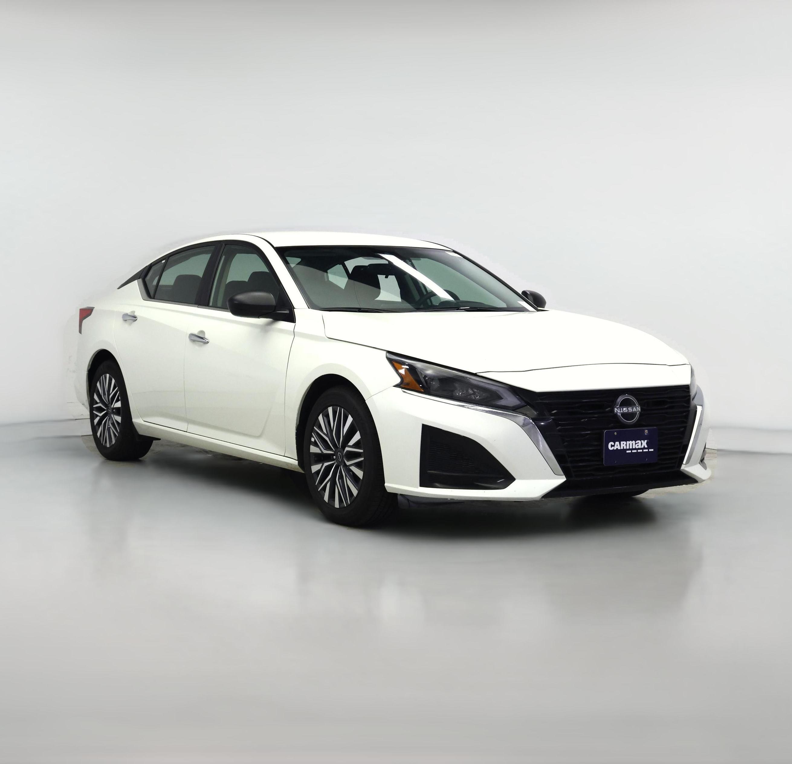 Thumbnail: 2025 Nissan Altima - 1