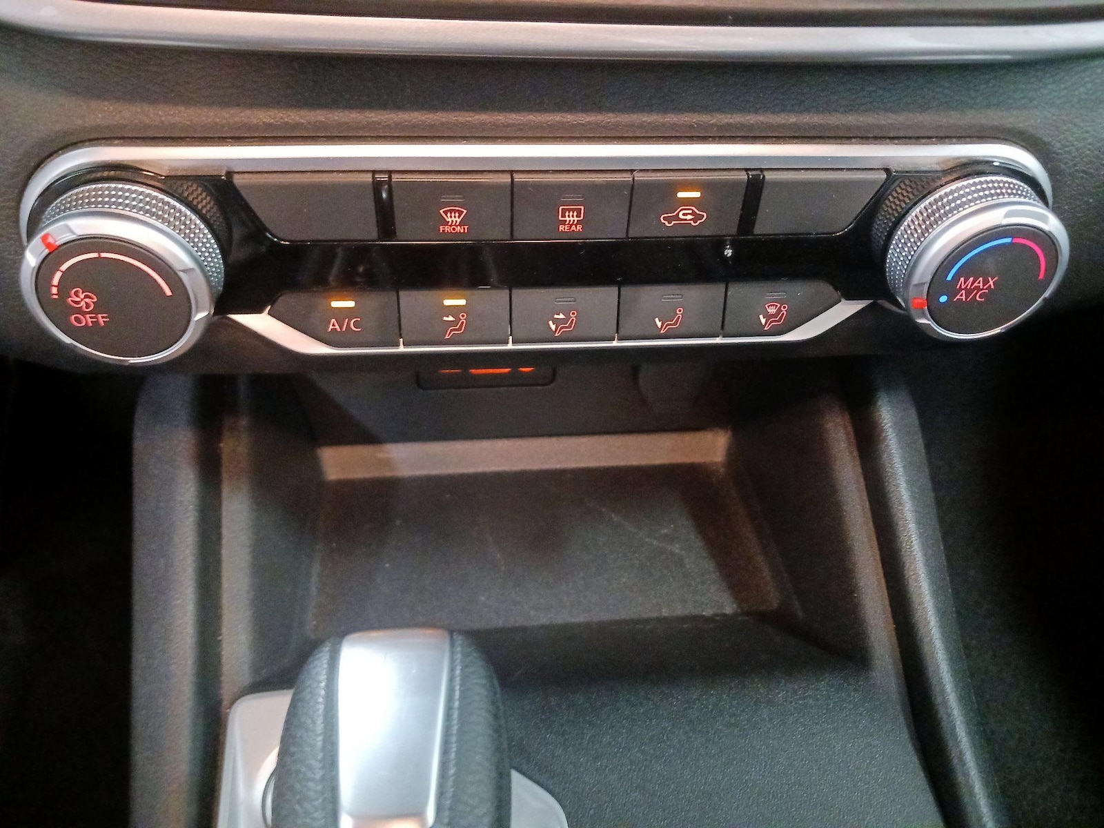 2025 Nissan Altima SV - Photo 15