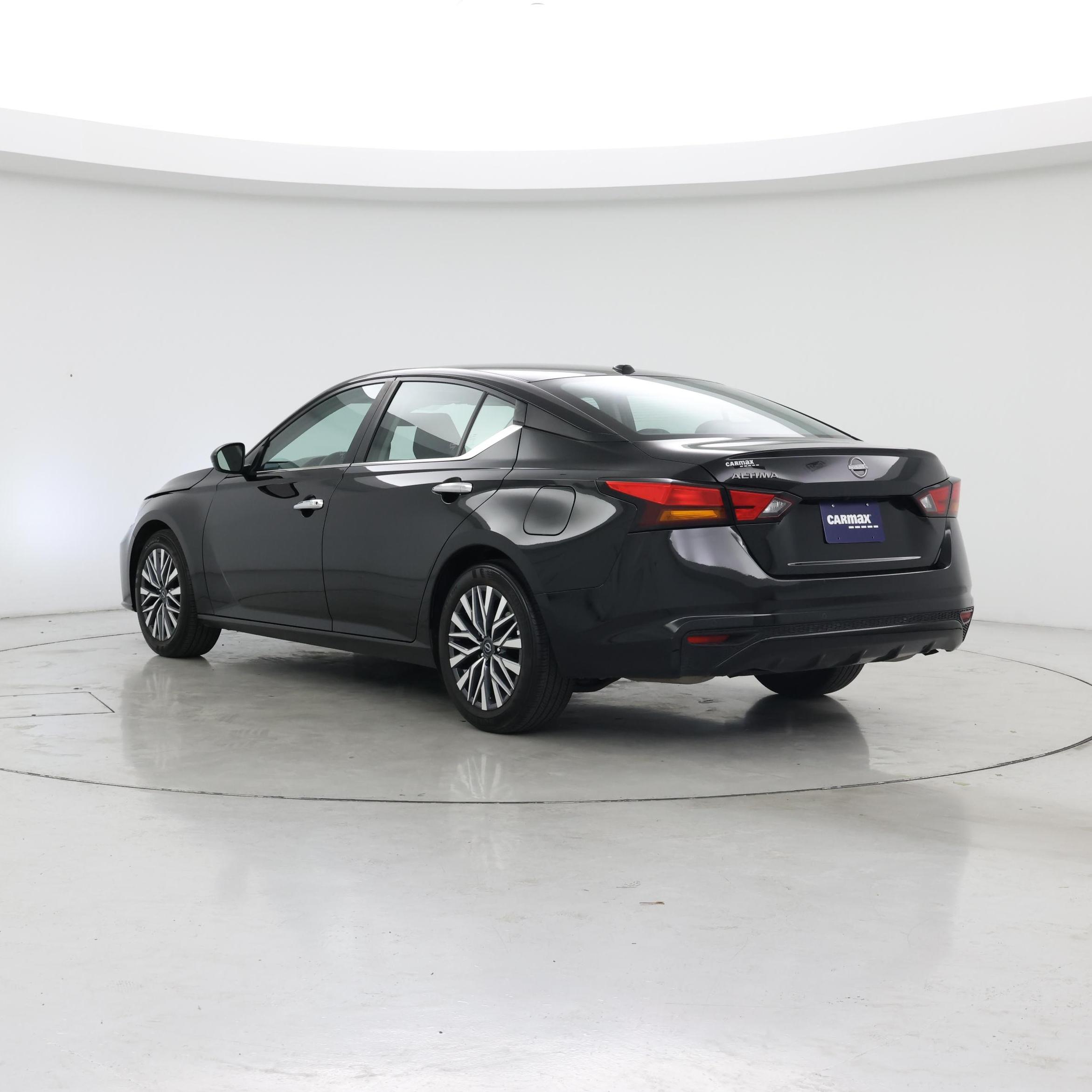 Thumbnail: 2025 Nissan Altima - 2