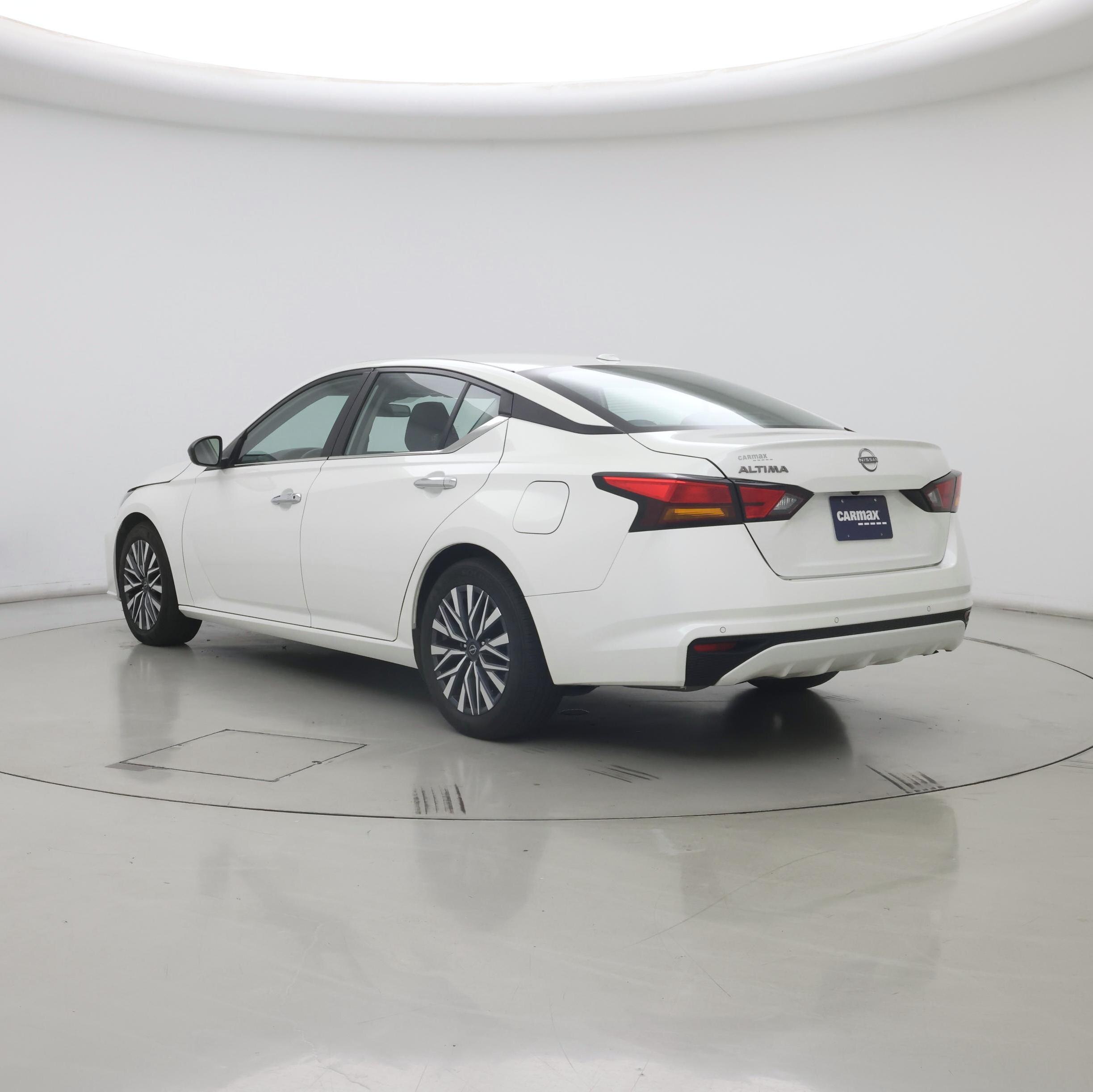 Thumbnail: 2025 Nissan Altima - 2