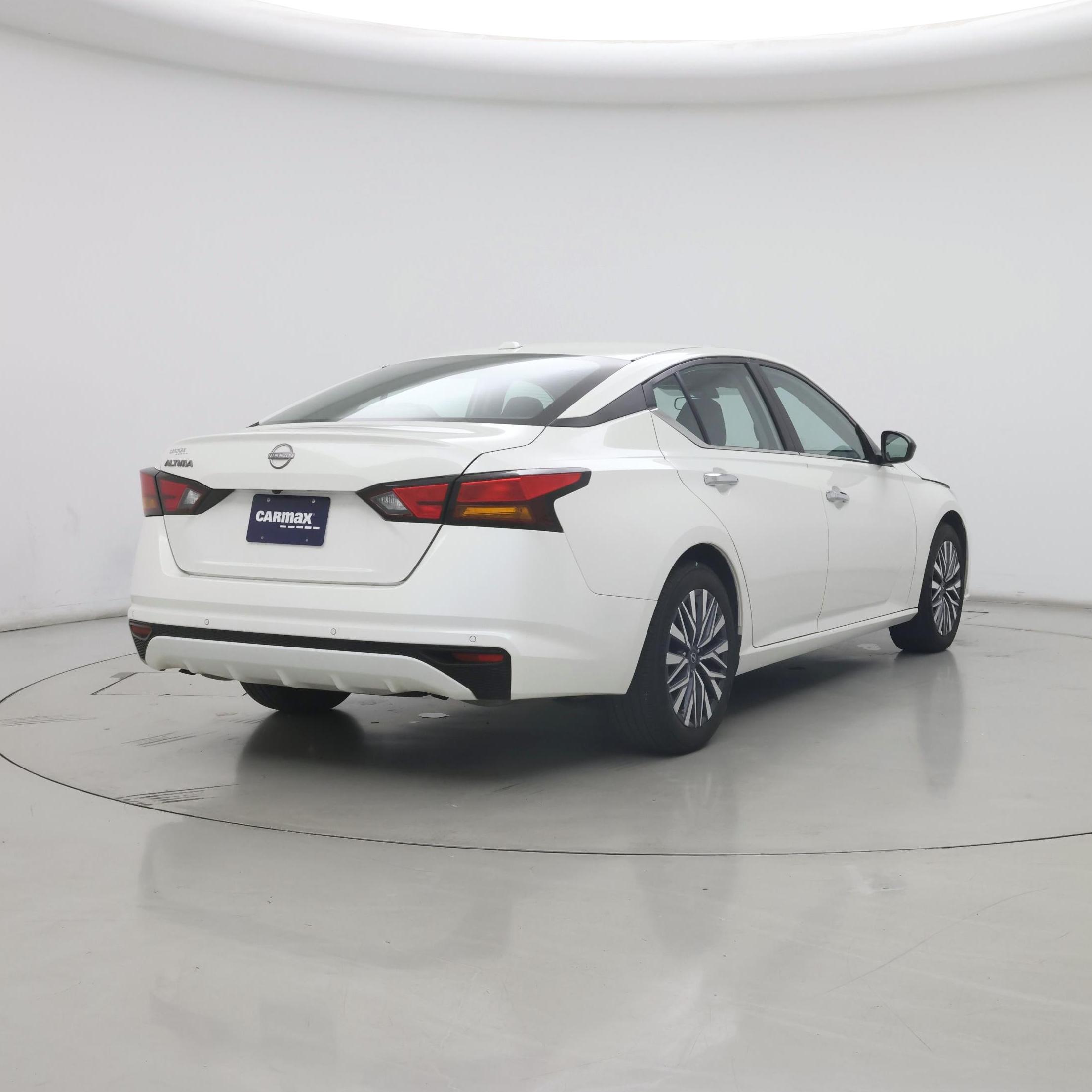 Thumbnail: 2025 Nissan Altima - 8