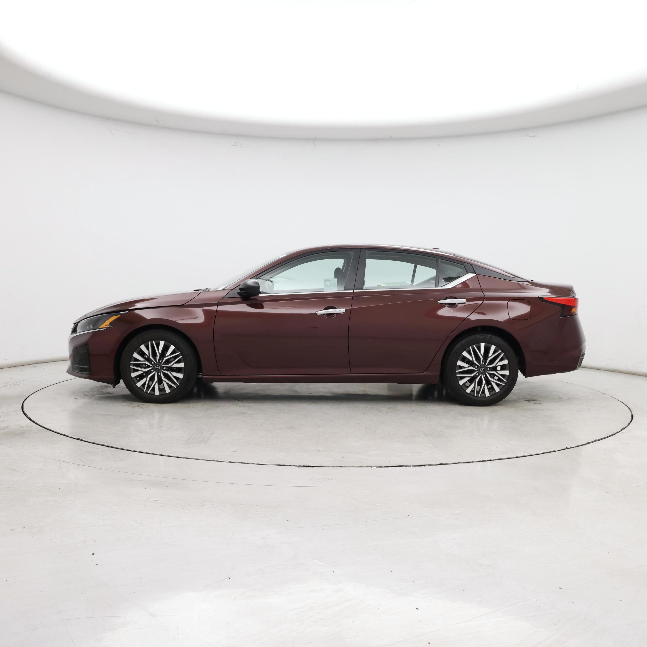 Thumbnail: 2024 Nissan Altima - 3