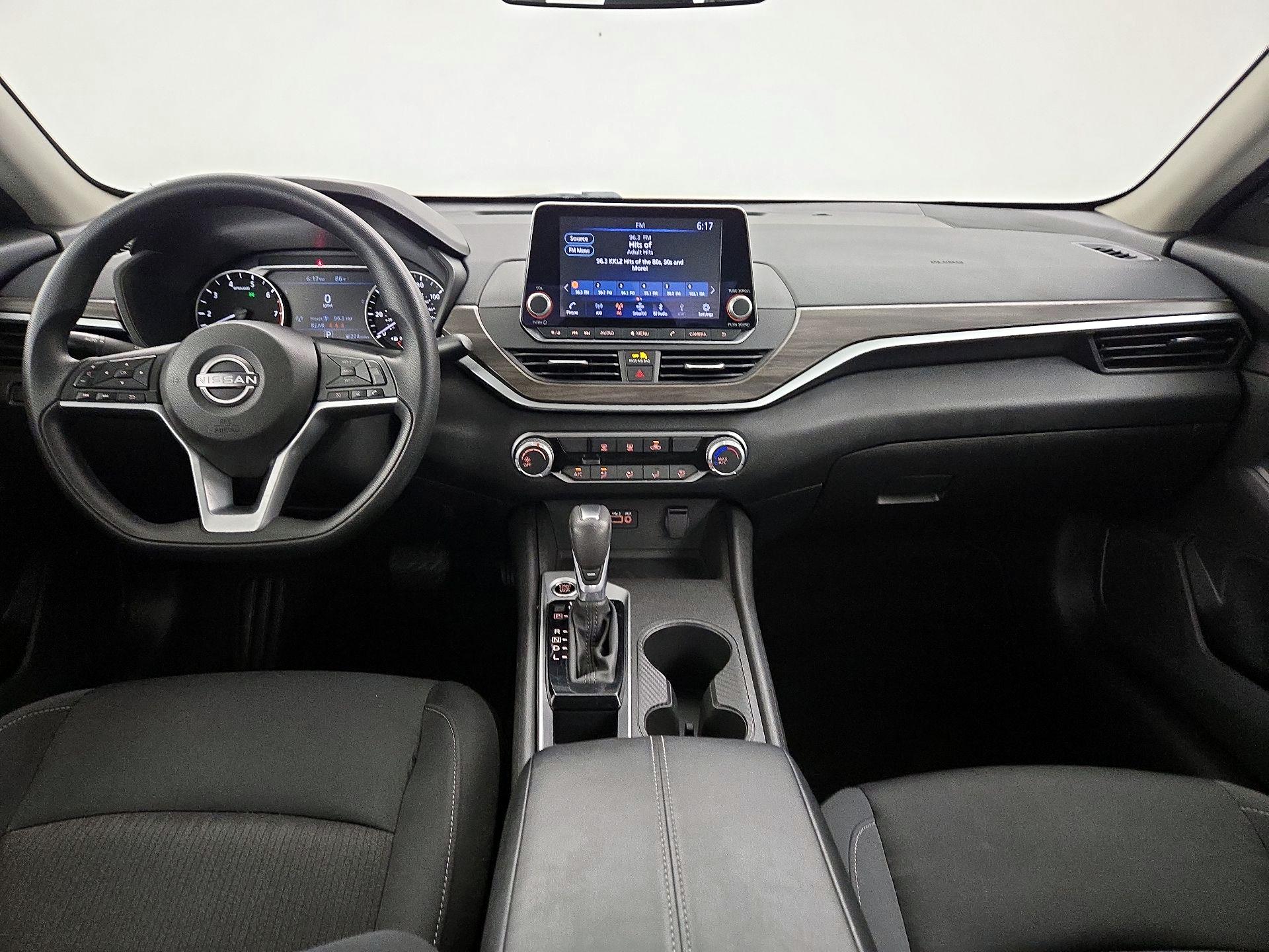 Thumbnail: 2025 Nissan Altima - 9
