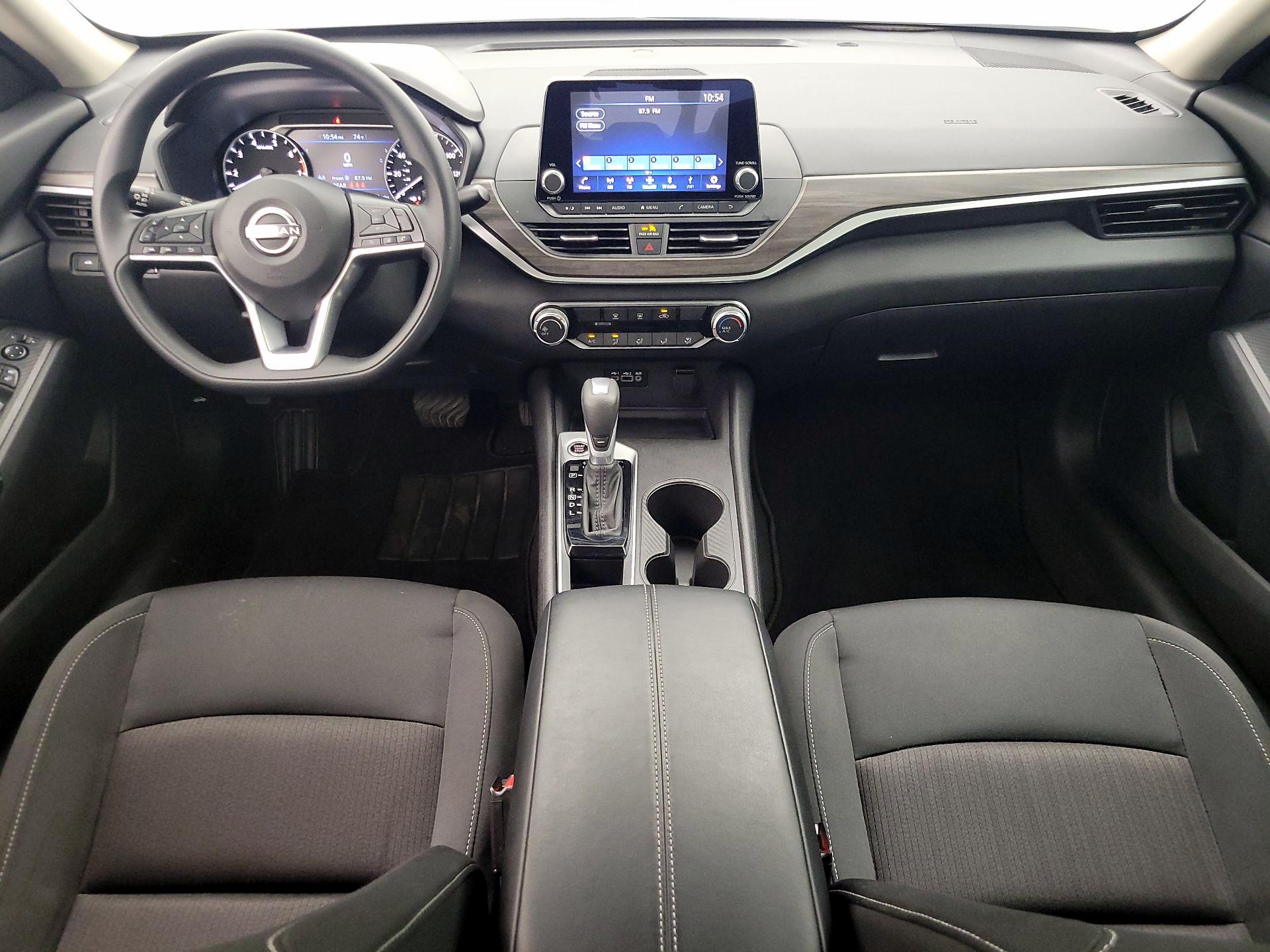 Thumbnail: 2025 Nissan Altima - 9