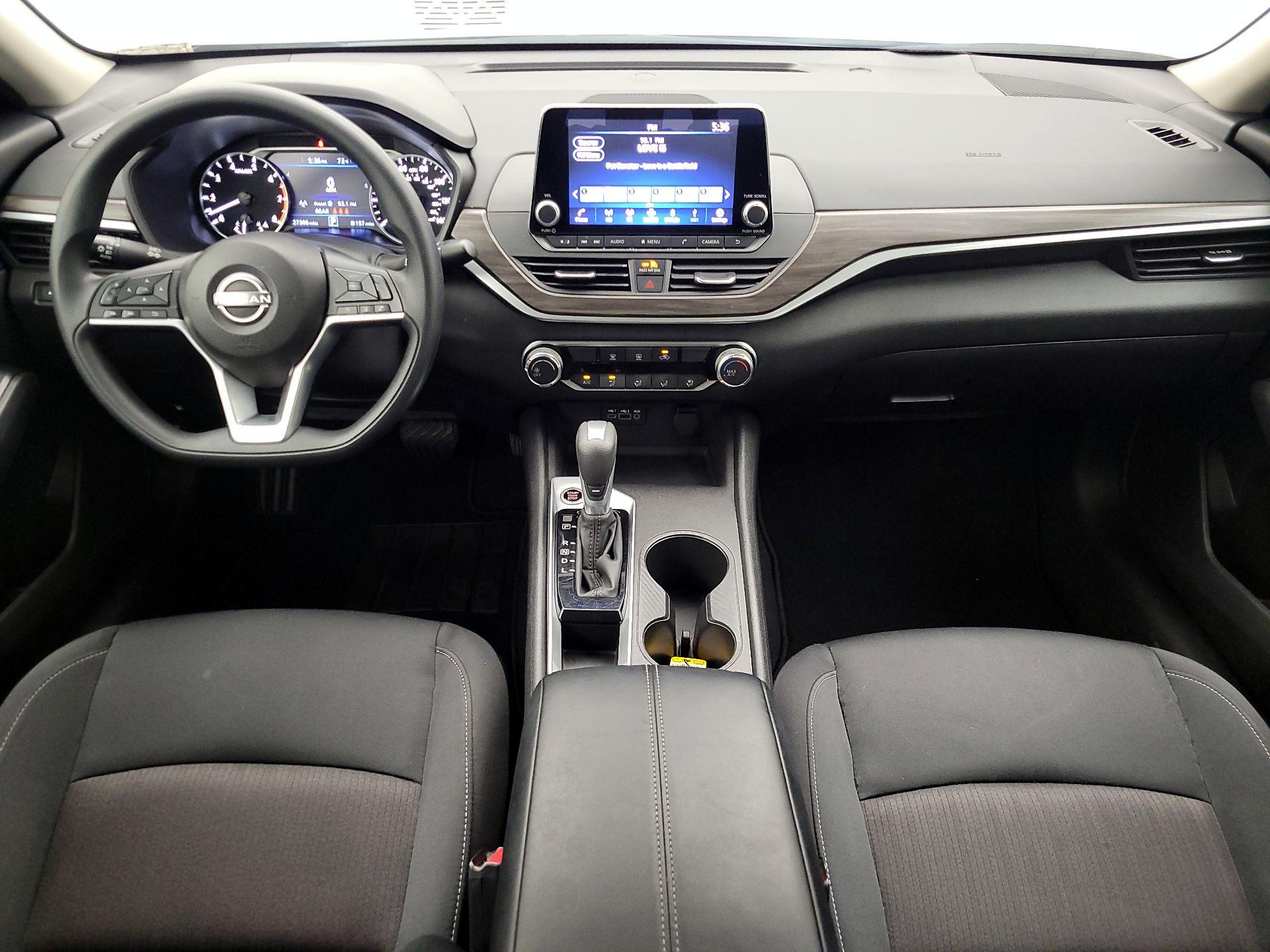 Thumbnail: 2025 Nissan Altima - 9