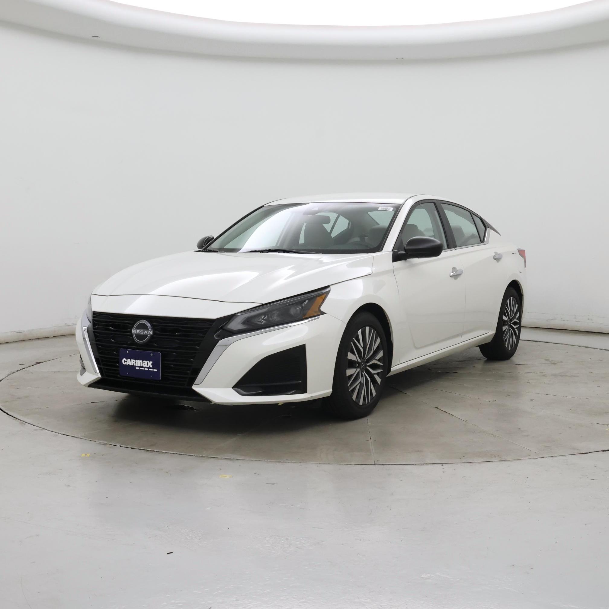 Thumbnail: 2025 Nissan Altima - 4