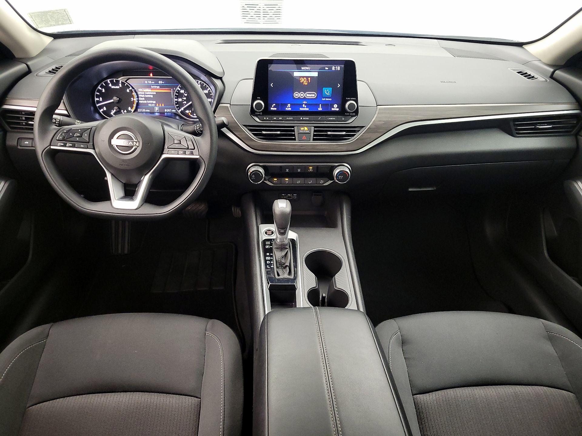 Thumbnail: 2025 Nissan Altima - 9