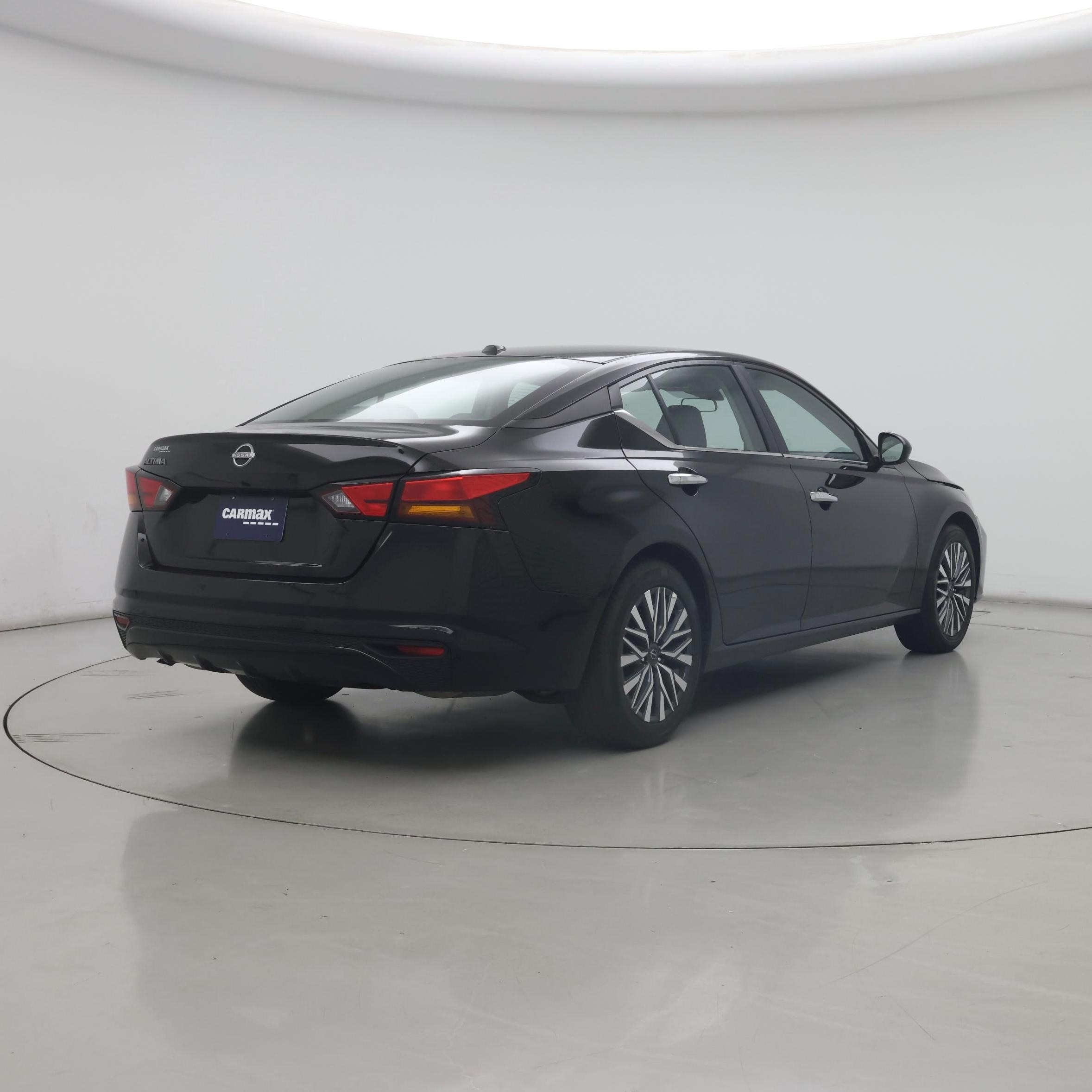 Thumbnail: 2025 Nissan Altima - 8