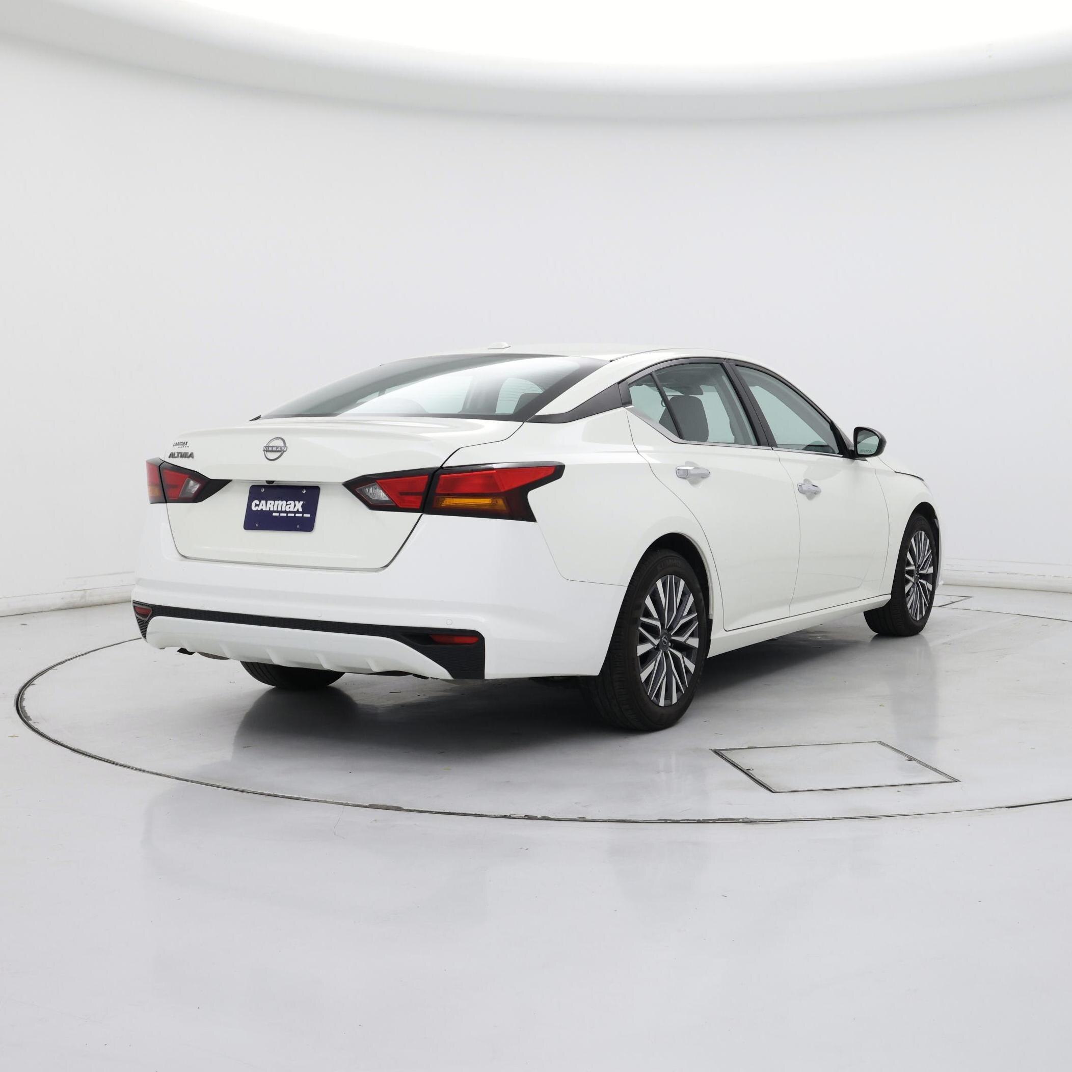 Thumbnail: 2025 Nissan Altima - 8