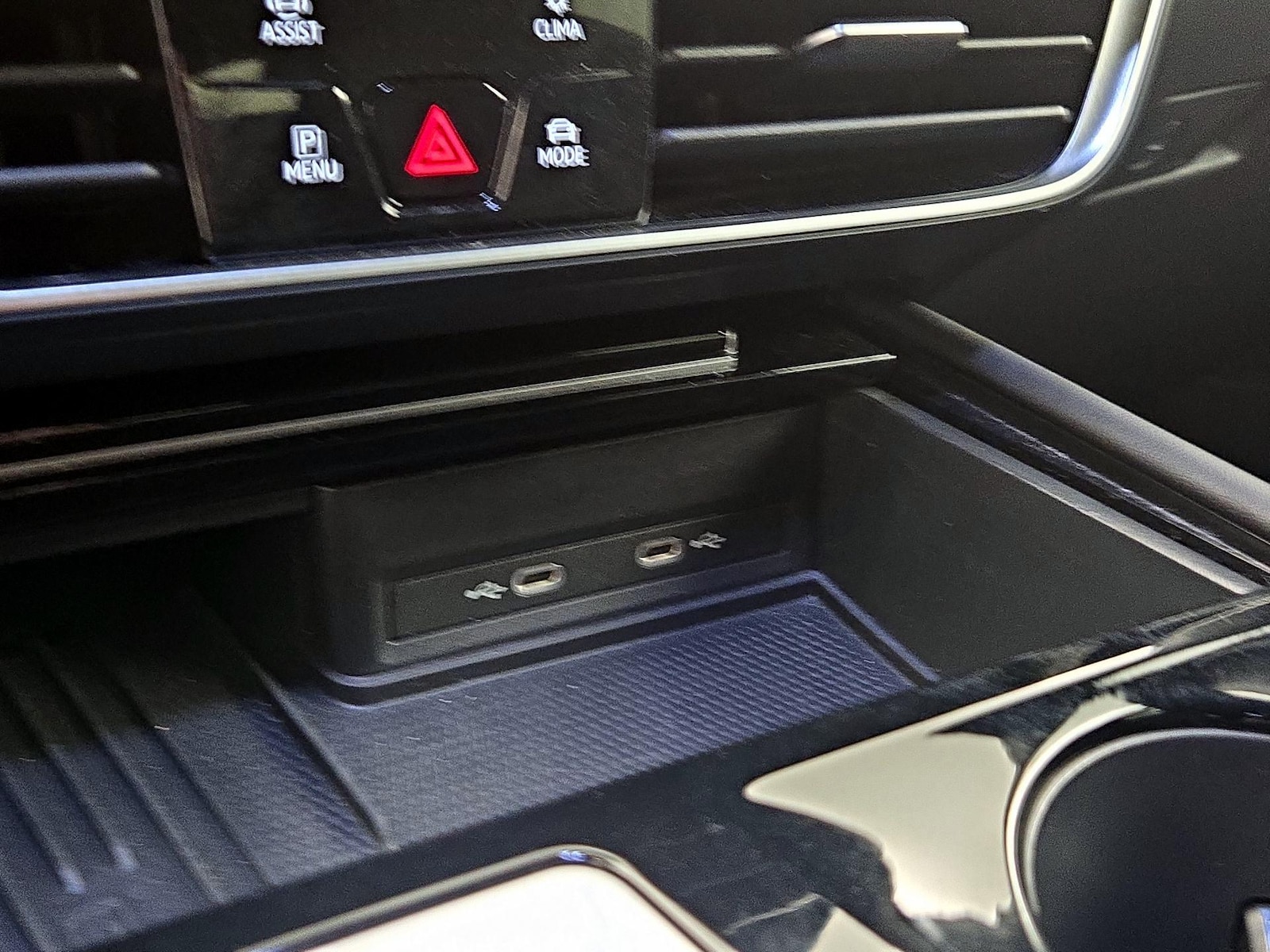 2025 Volkswagen Atlas Cross Sport SE w/Tech - Photo 19