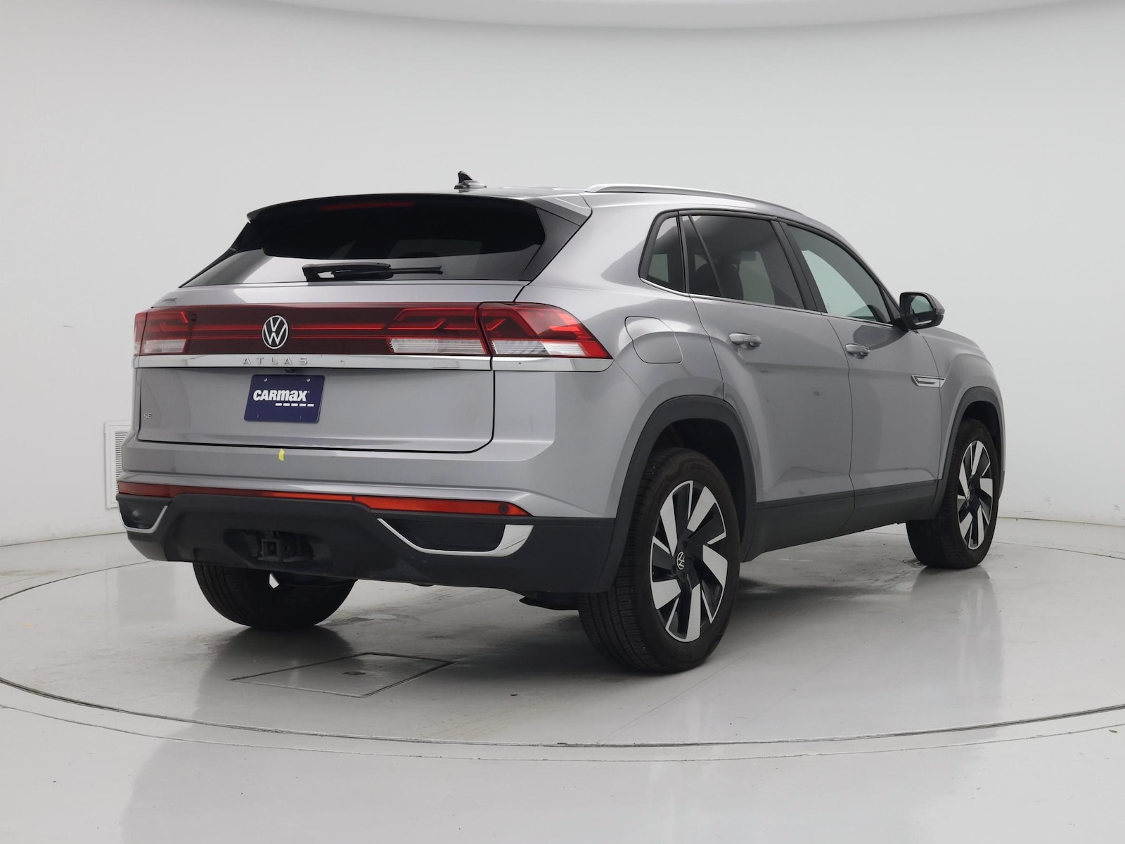 2025 Volkswagen Atlas Cross Sport SE w/Tech - Photo 9
