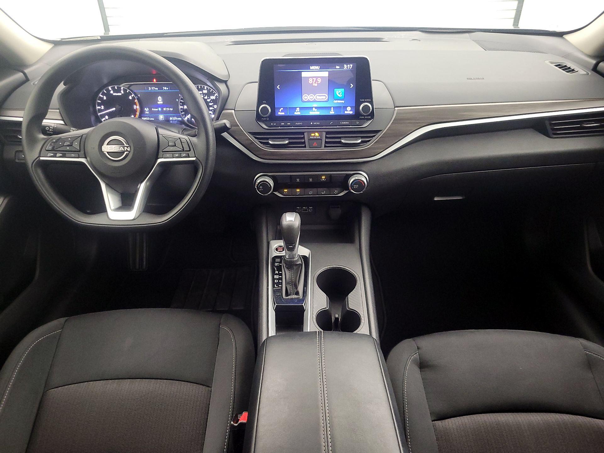 Thumbnail: 2025 Nissan Altima - 9