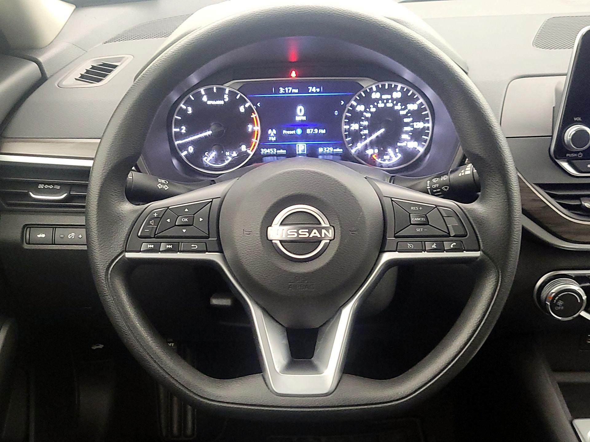 Thumbnail: 2025 Nissan Altima - 10