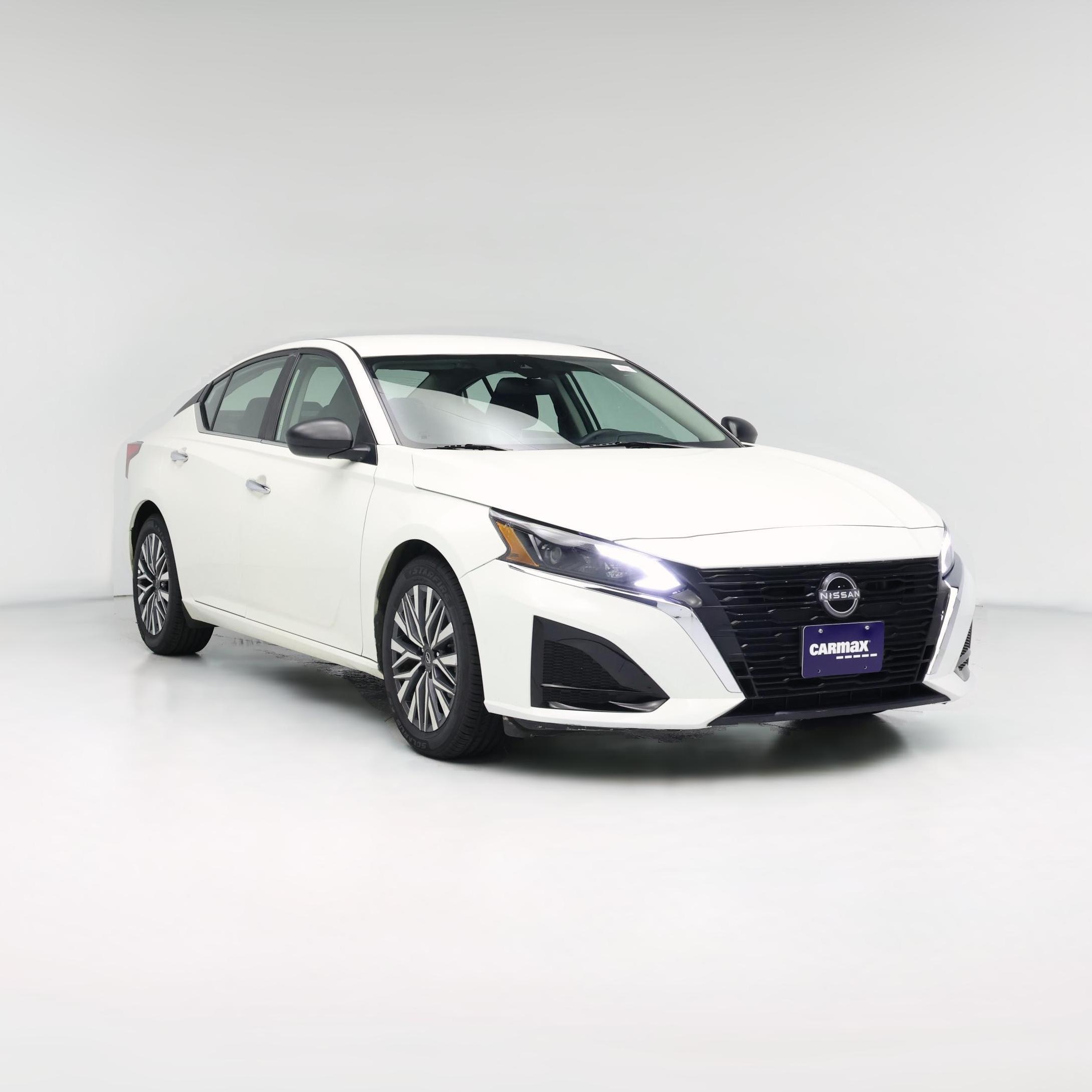 Thumbnail: 2025 Nissan Altima - 1