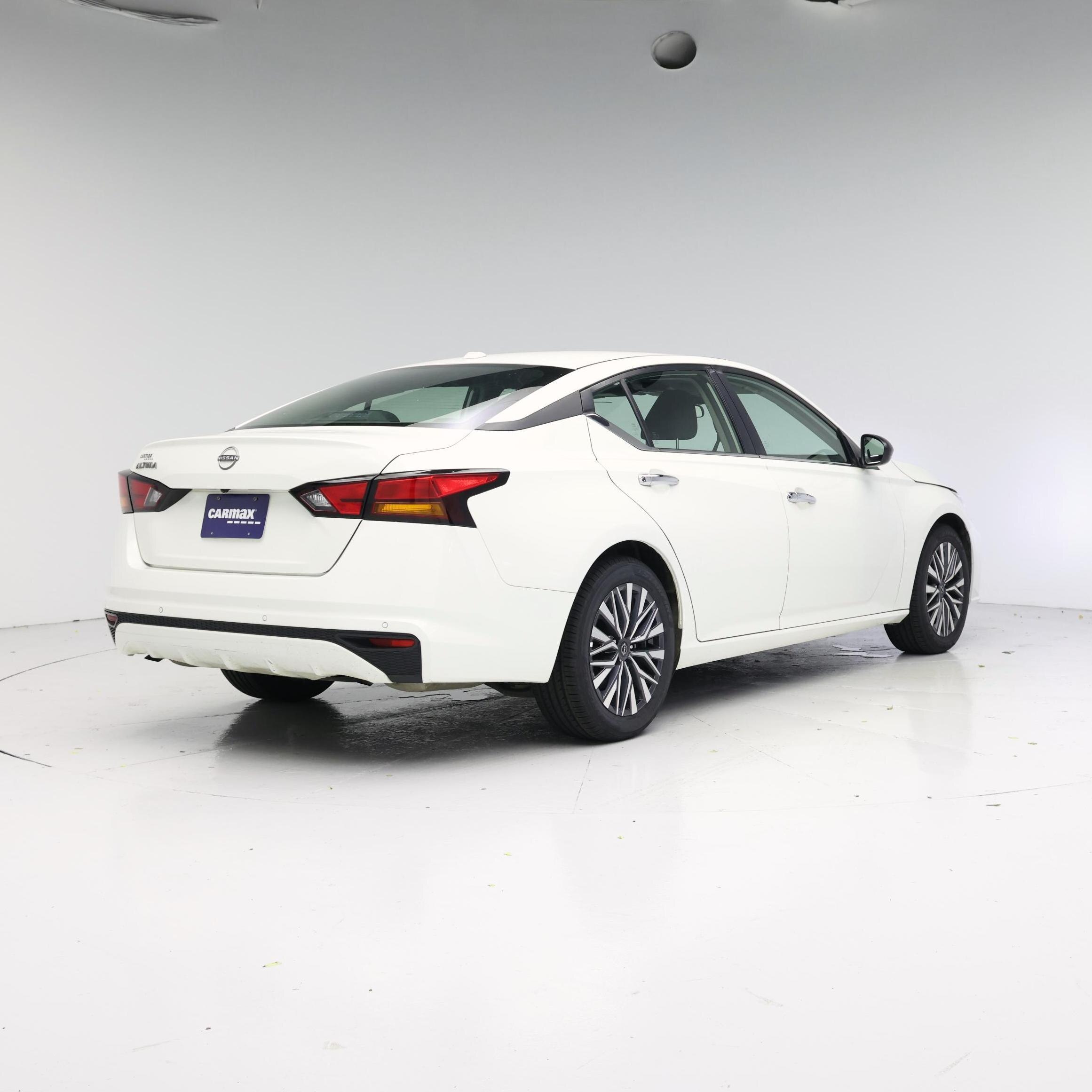 Thumbnail: 2025 Nissan Altima - 8